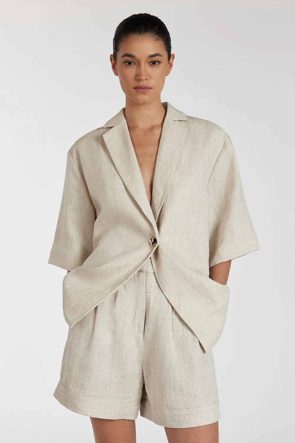 ALONDRA NATURAL LINEN SHORT - Image 3