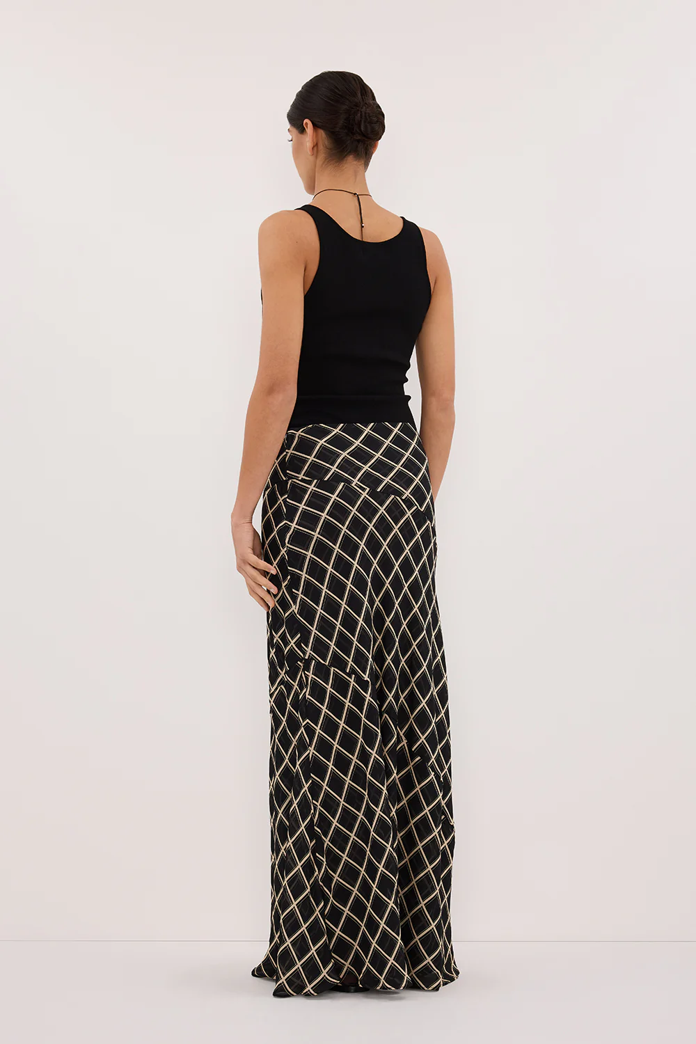 ARLINGTON BLACK MIDI SKIRT - Image 4