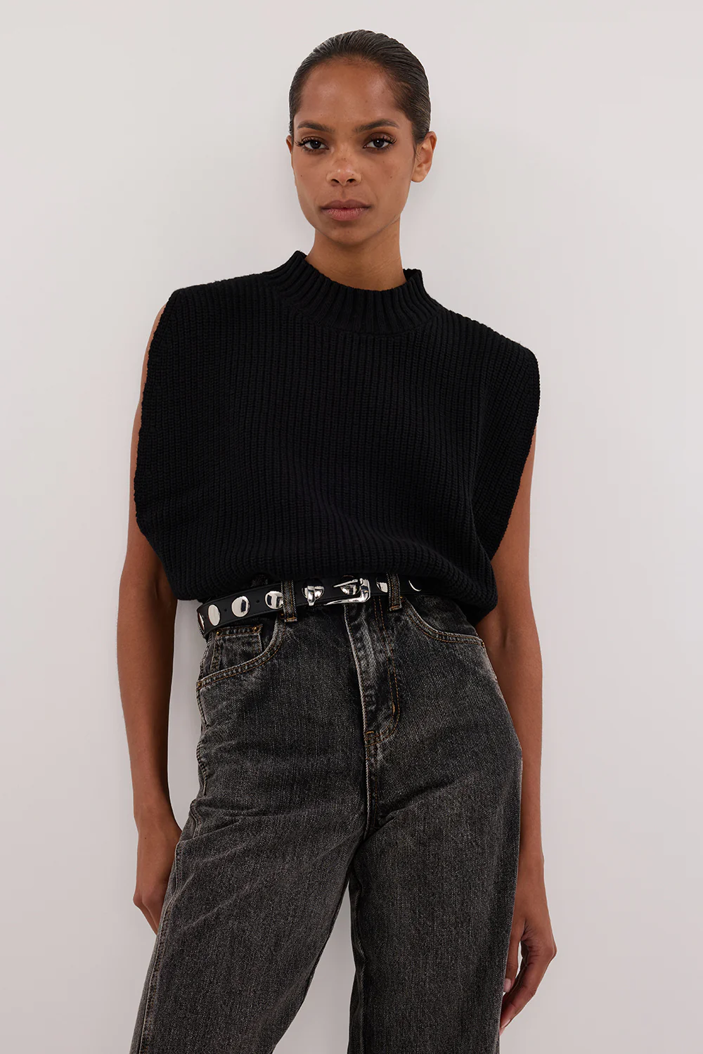 ARO BLACK KNIT TOP - Image 2