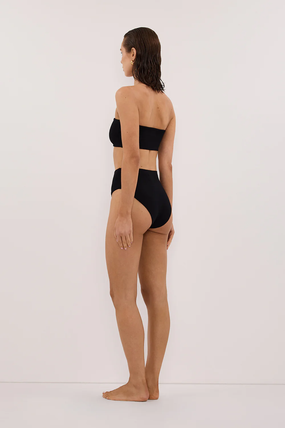 BASE BLACK BANDEAU TOP - Image 3