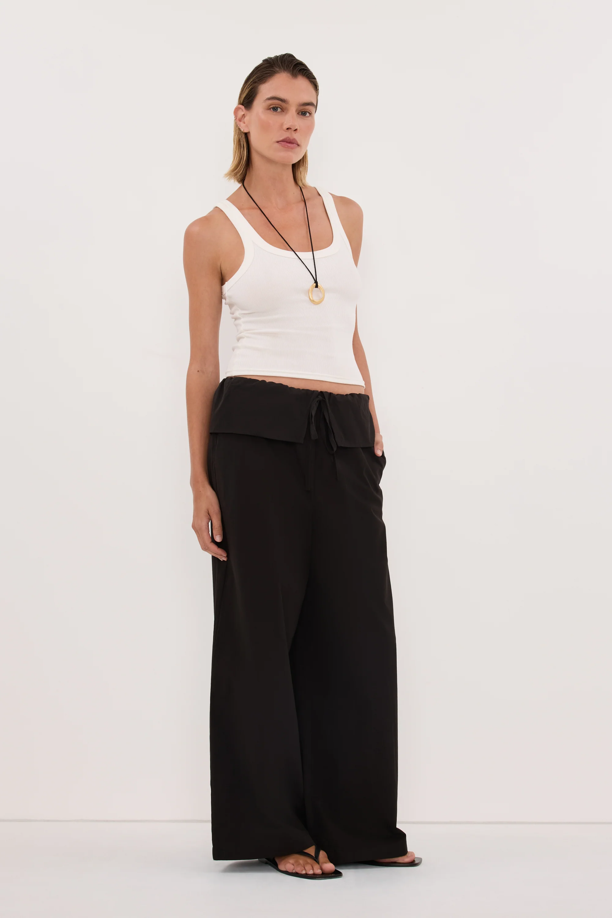 BENTLEE BLACK COTTON FISHERMAN PANT - Image 3