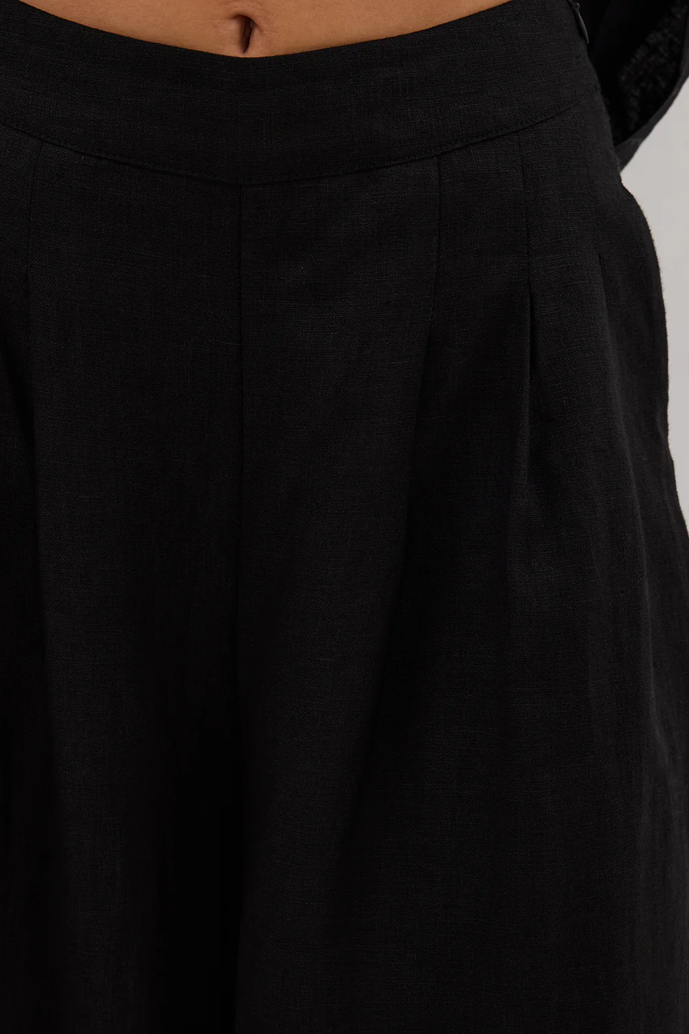 CODY BLACK WIDE LINEN PANT - Image 5