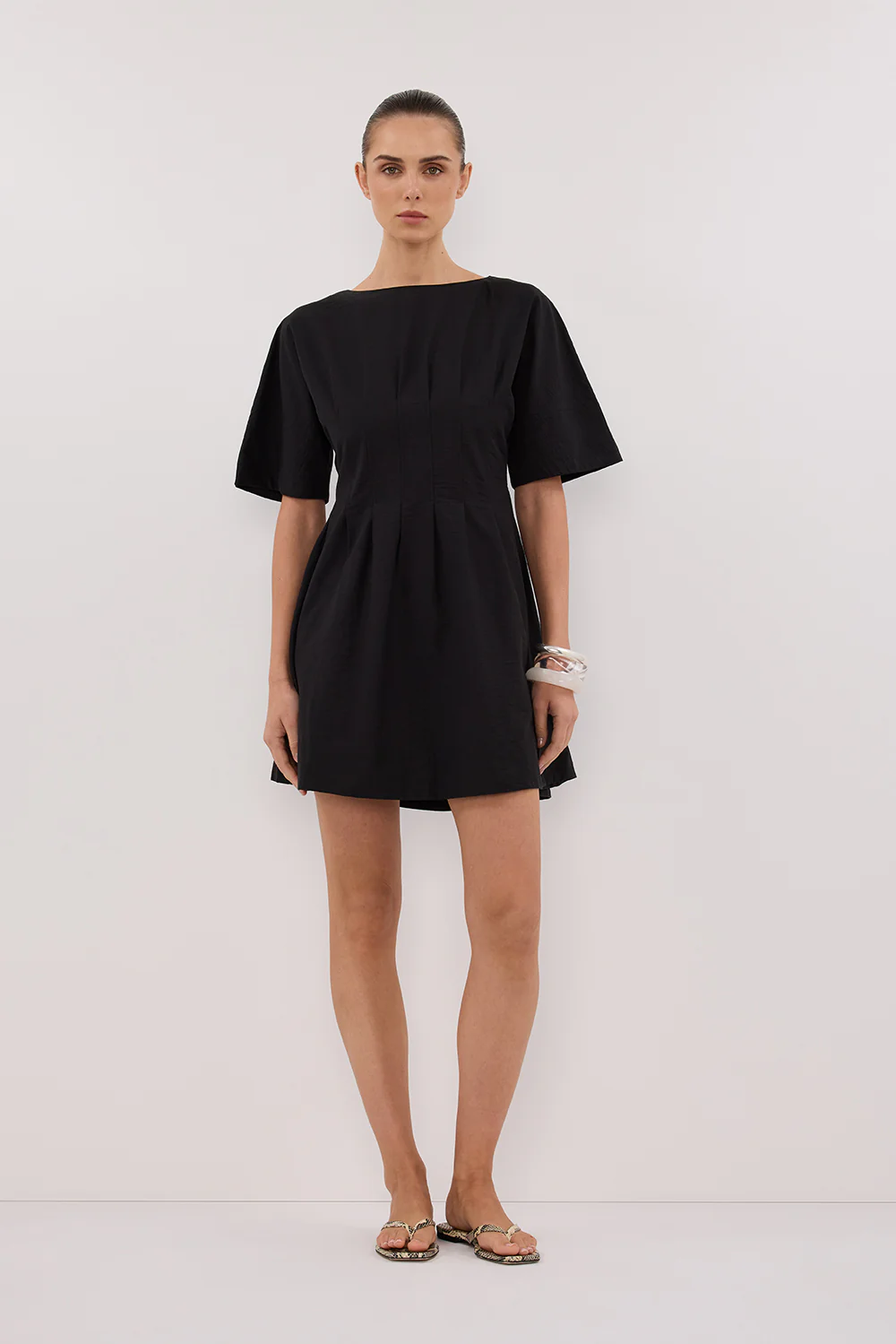 DAPHNE BLACK SLEEVED MINI DRESS