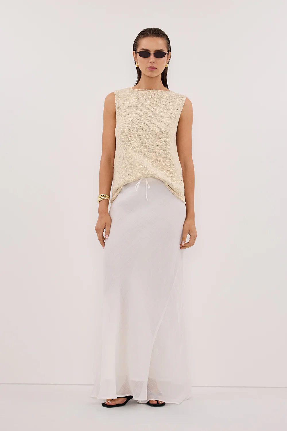 DINA NATURAL SLEEVELESS KNIT TOP