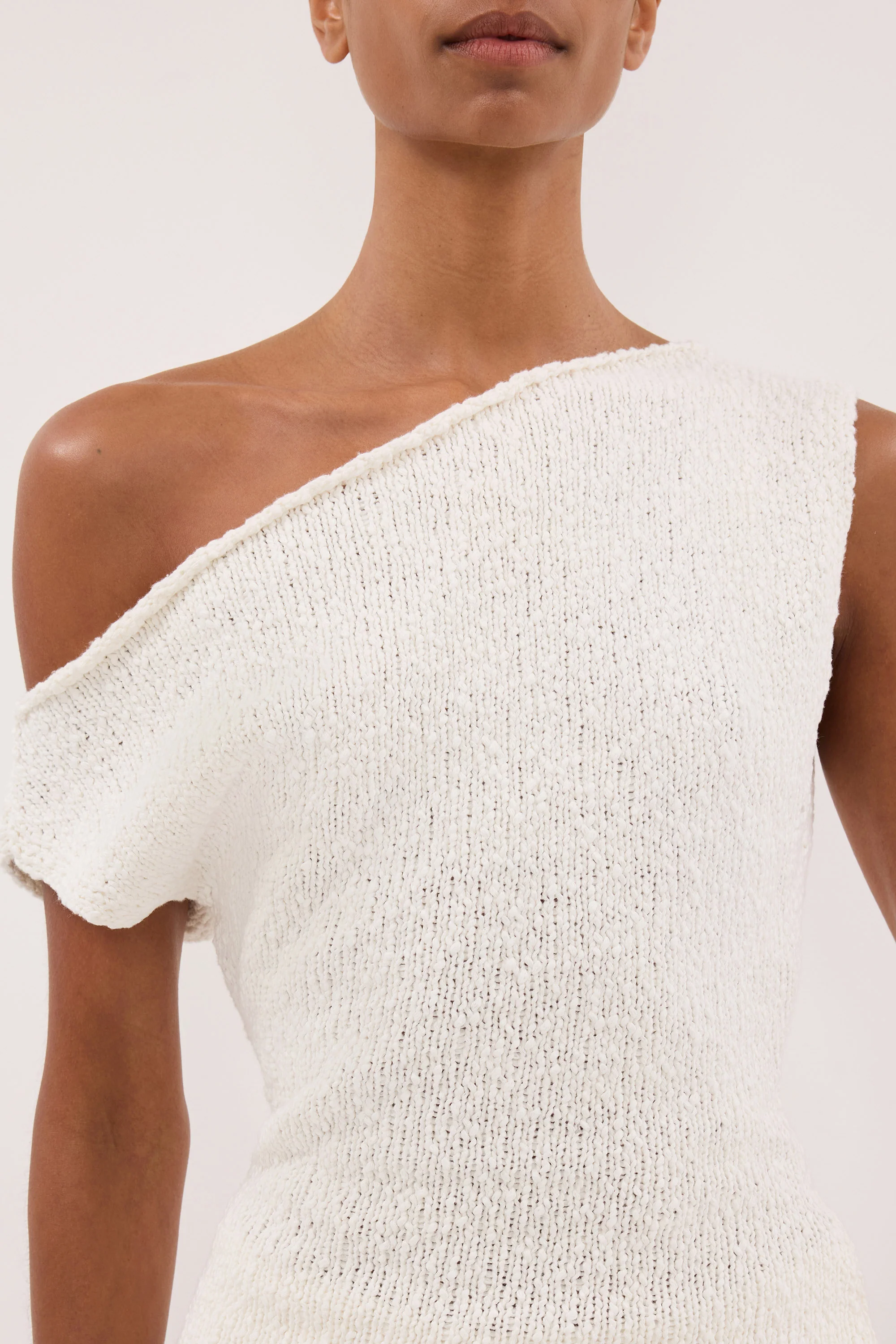 DINA OFF WHITE COTTON ASYM KNIT TOP - Image 5