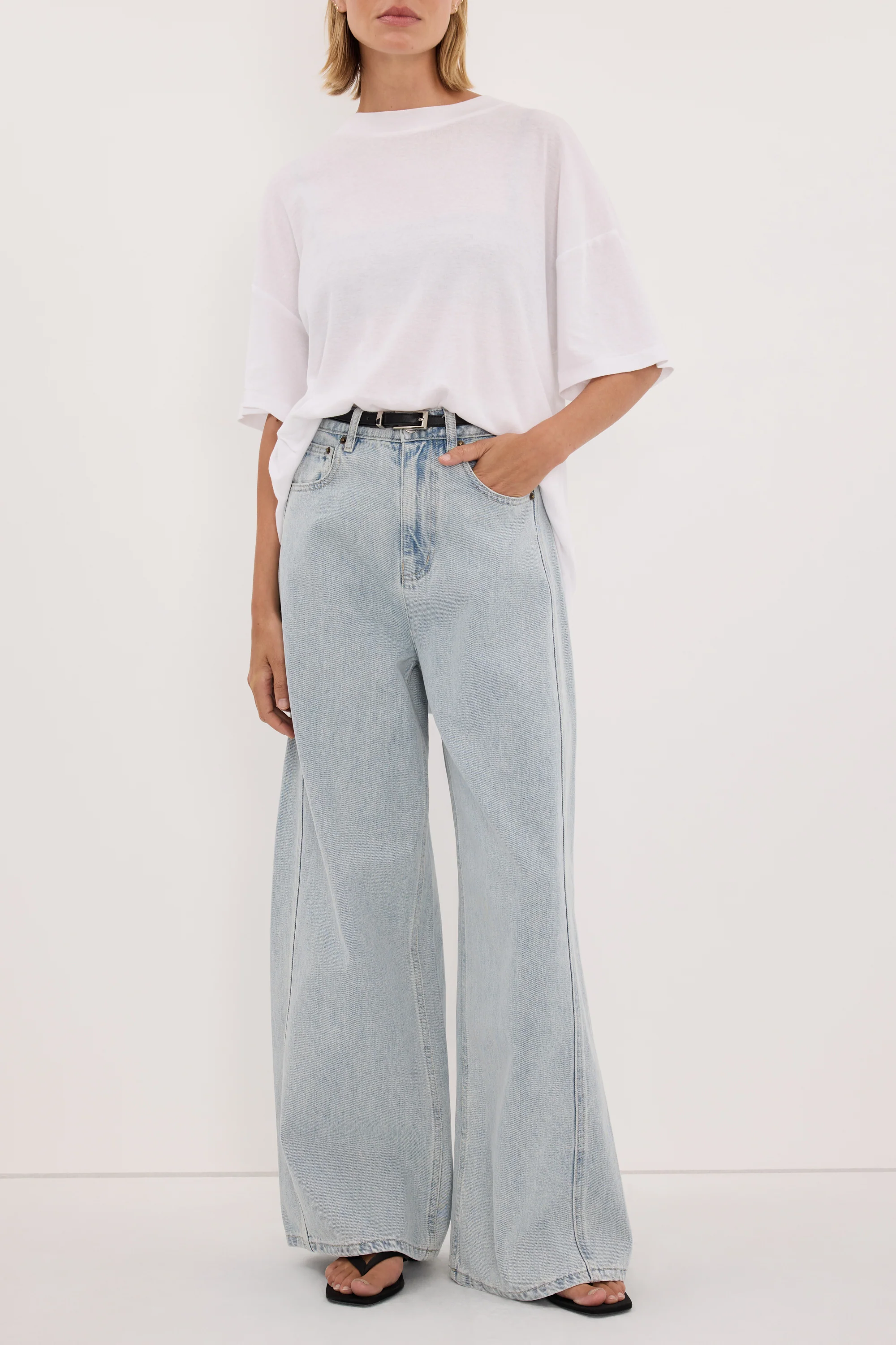 DREW LIGHT RINSE WIDE LEG DENIM JEAN - Image 3
