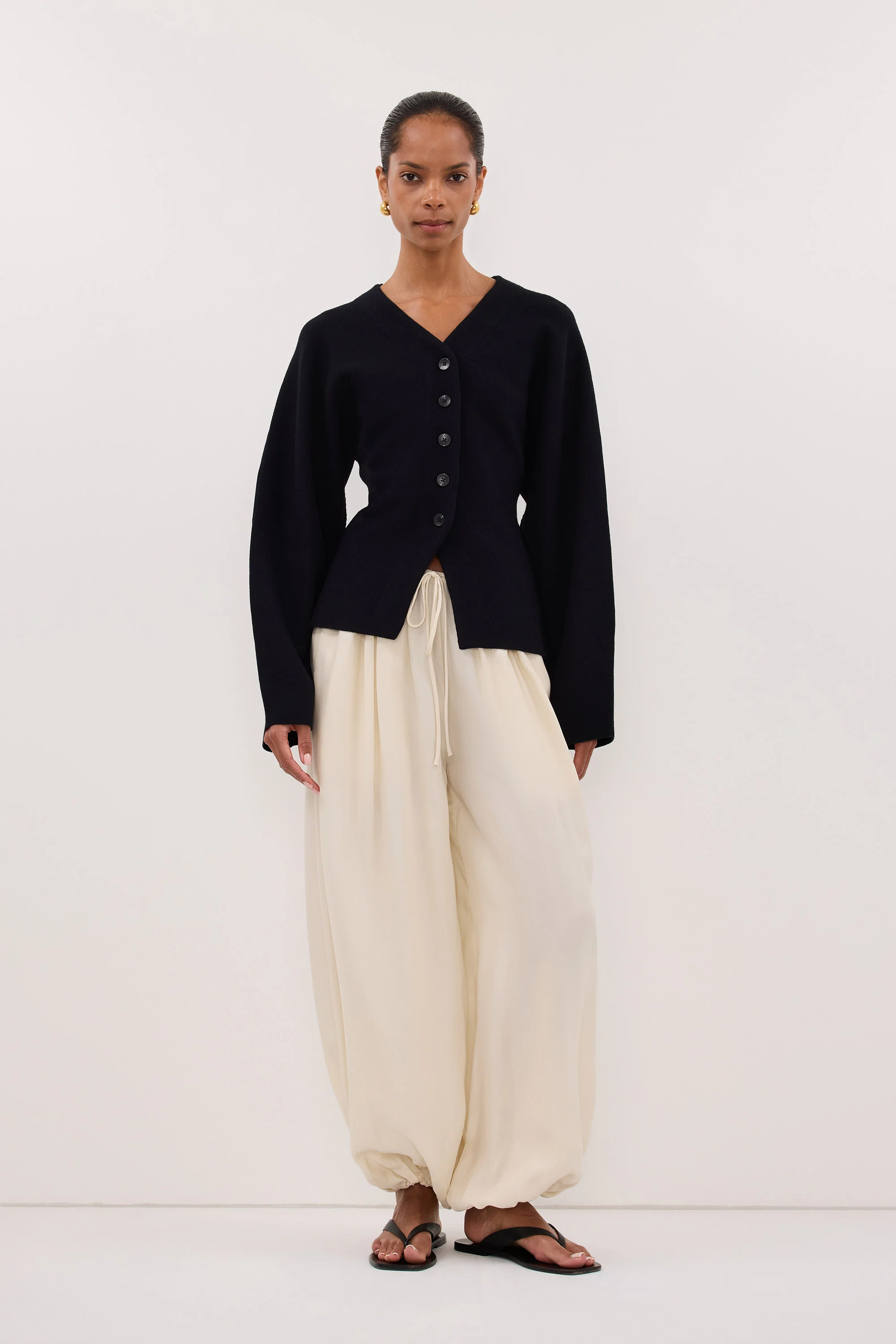 ETHEL BLACK V NECK CARDIGAN