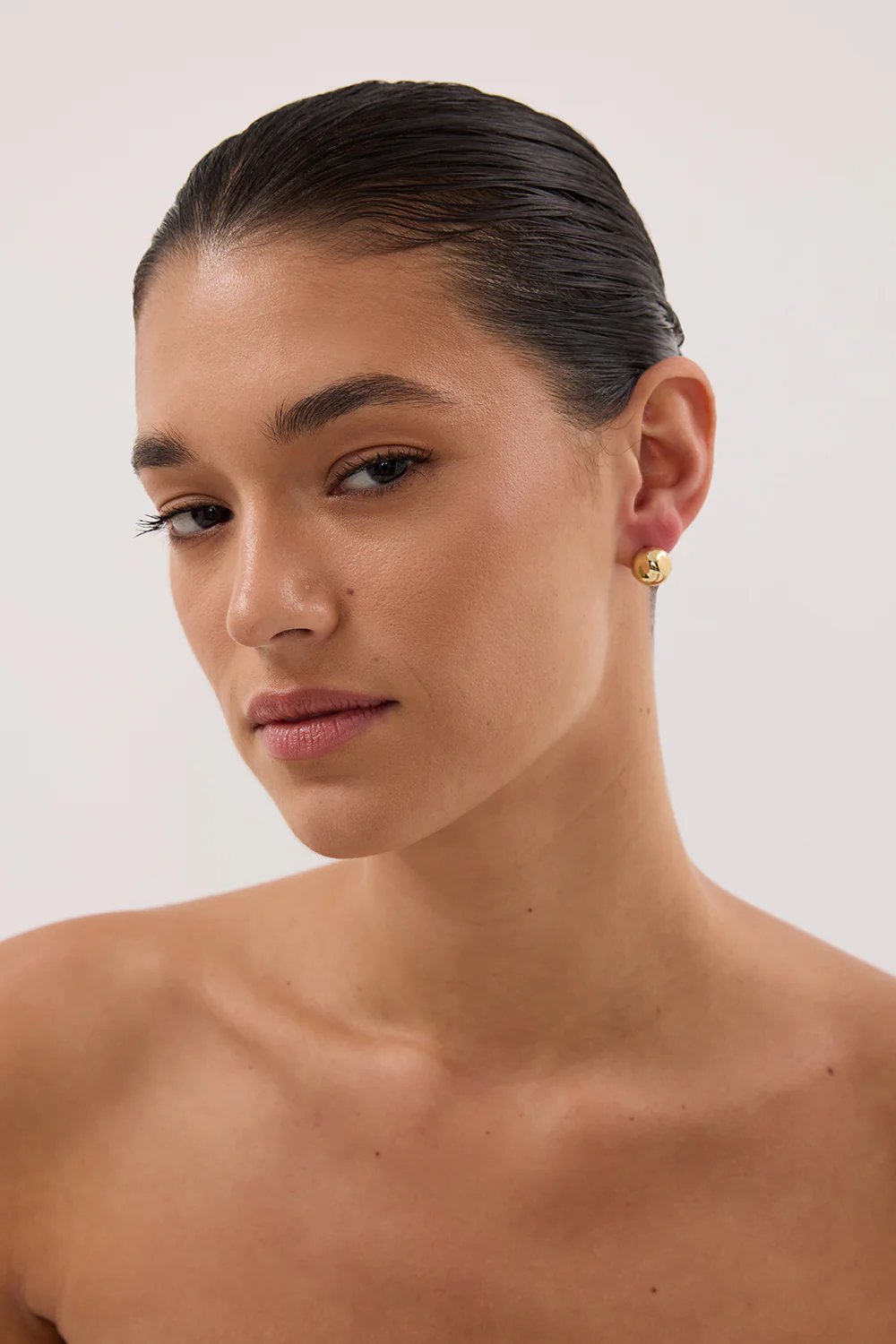 F+H GOLD HAMMERED BALL STUDS - Image 2