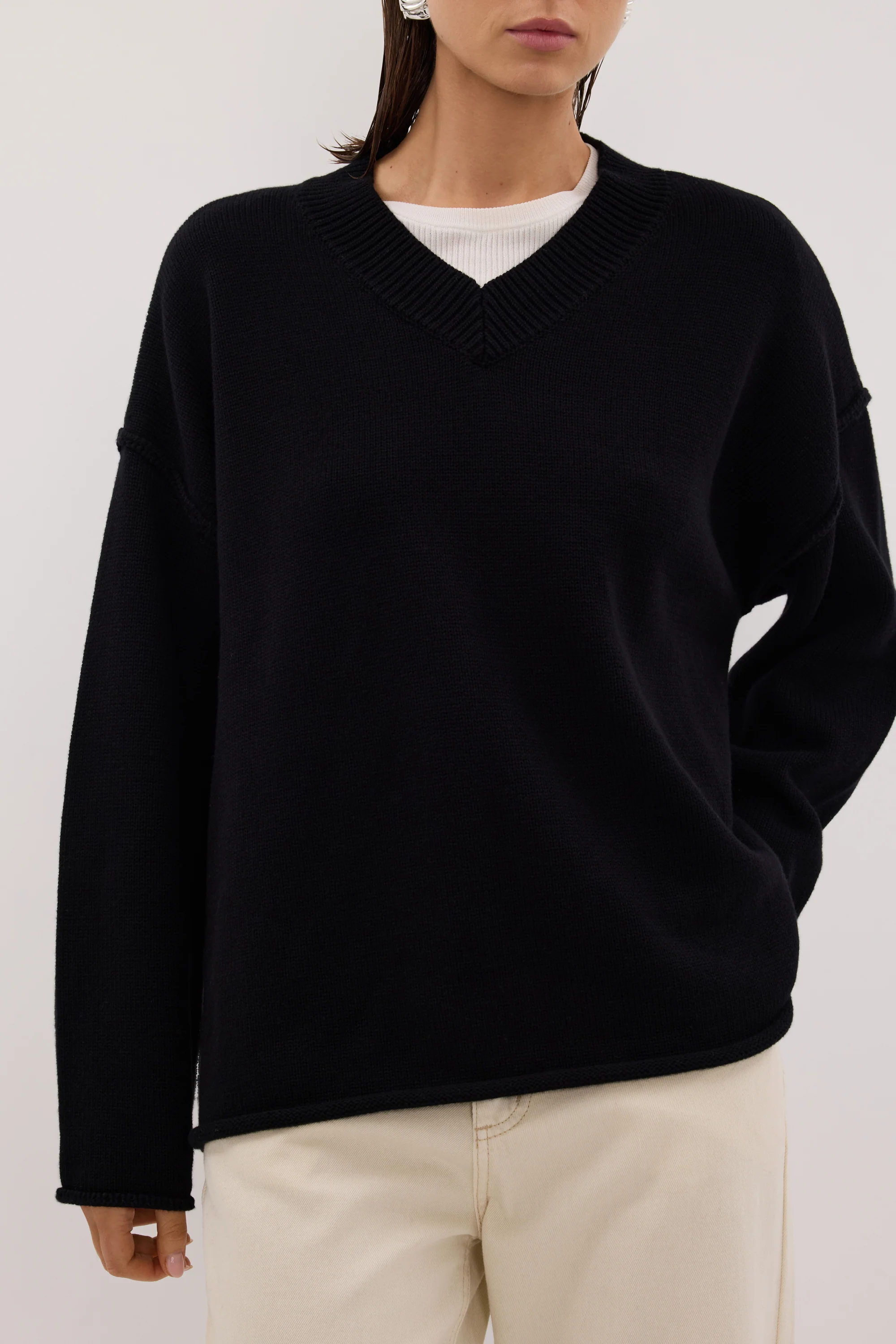 FLINT BLACK V NECK KNIT JUMPER - Image 5