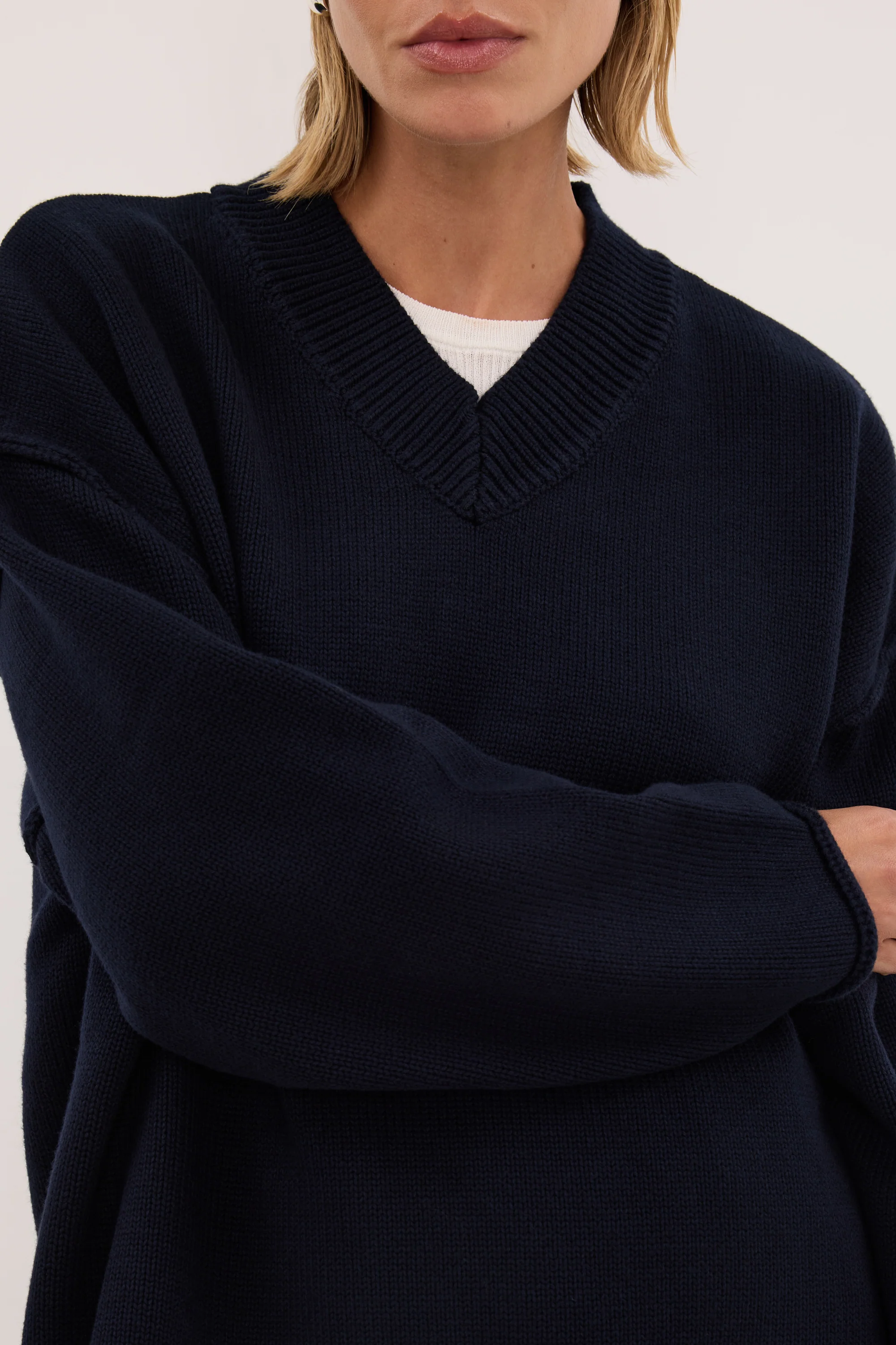 FLINT INK V NECK KNIT JUMPER - Image 5