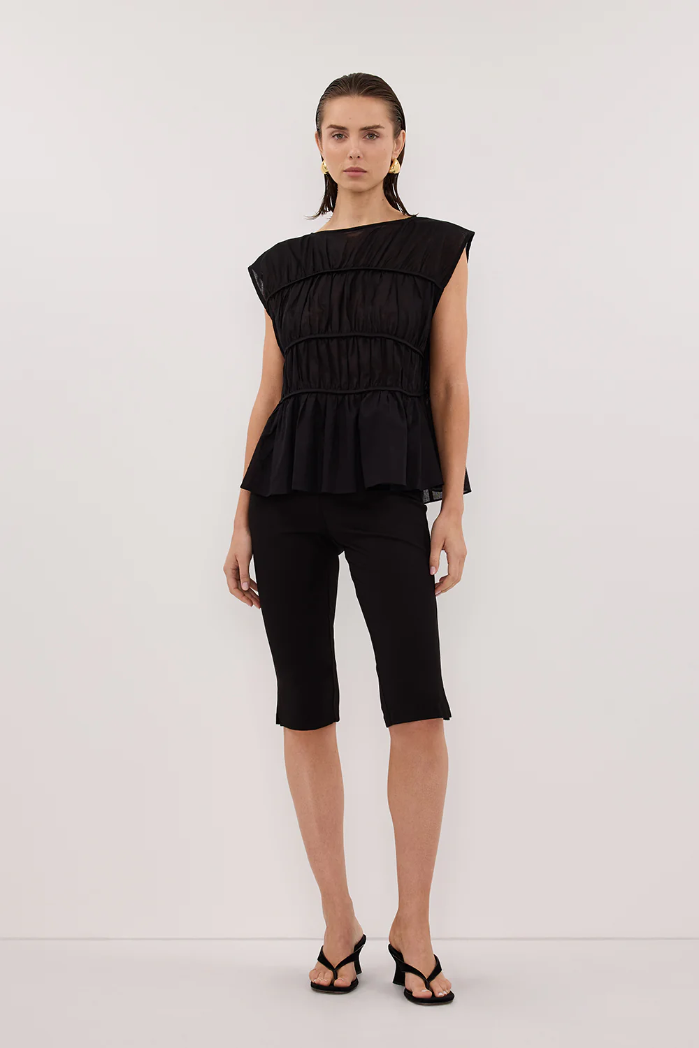 FLYNN BLACK LINEN TIERED TOP