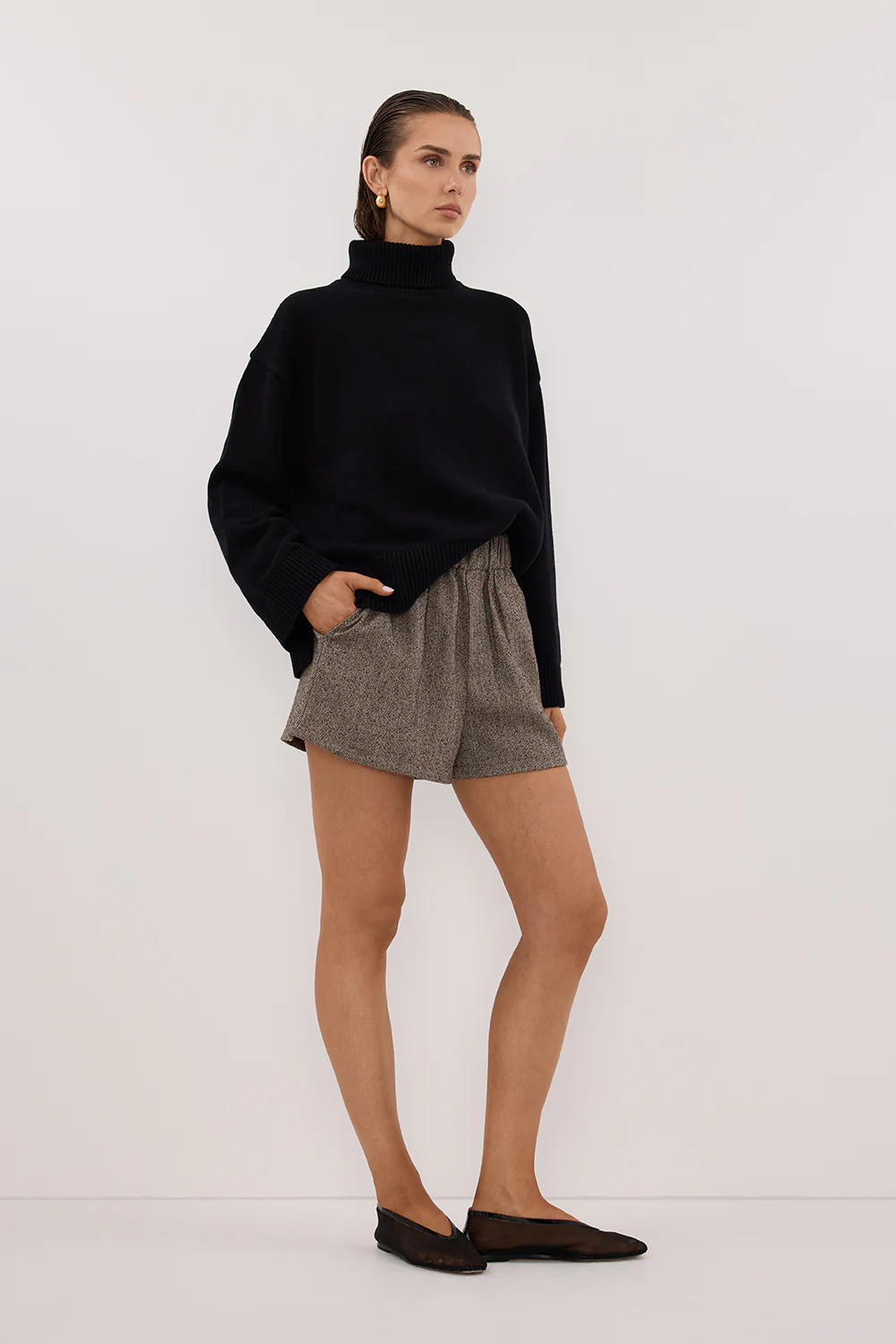 FRANKIE CHOC TWEED ELASTIC SHORT - Image 2