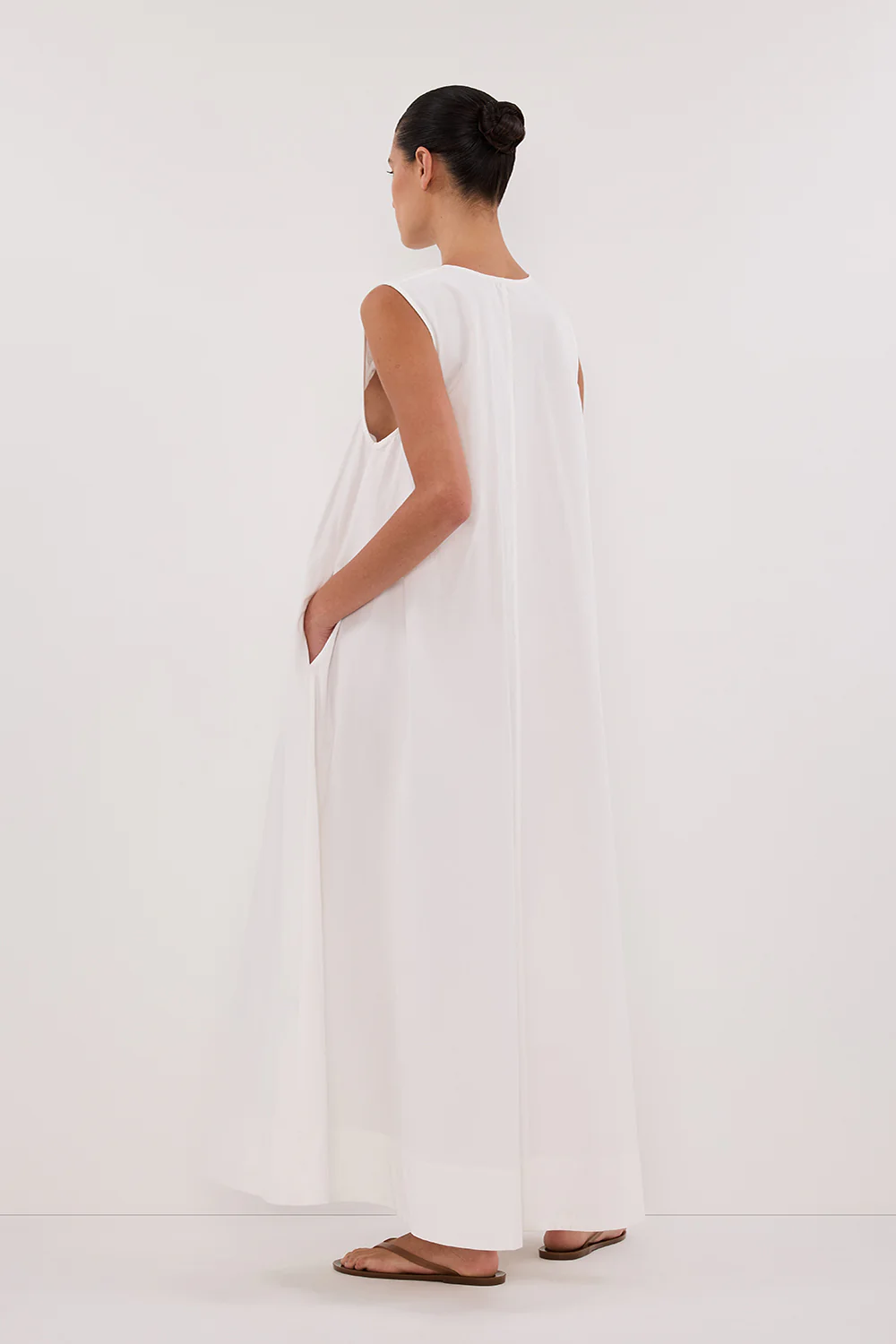 GABBY WHITE OVERSIZED COTTON MIDI DRESS - Image 4