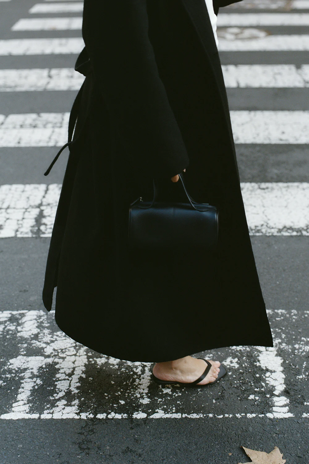 GRETA BLACK COLLARLESS WOOL BLEND COAT - Image 2