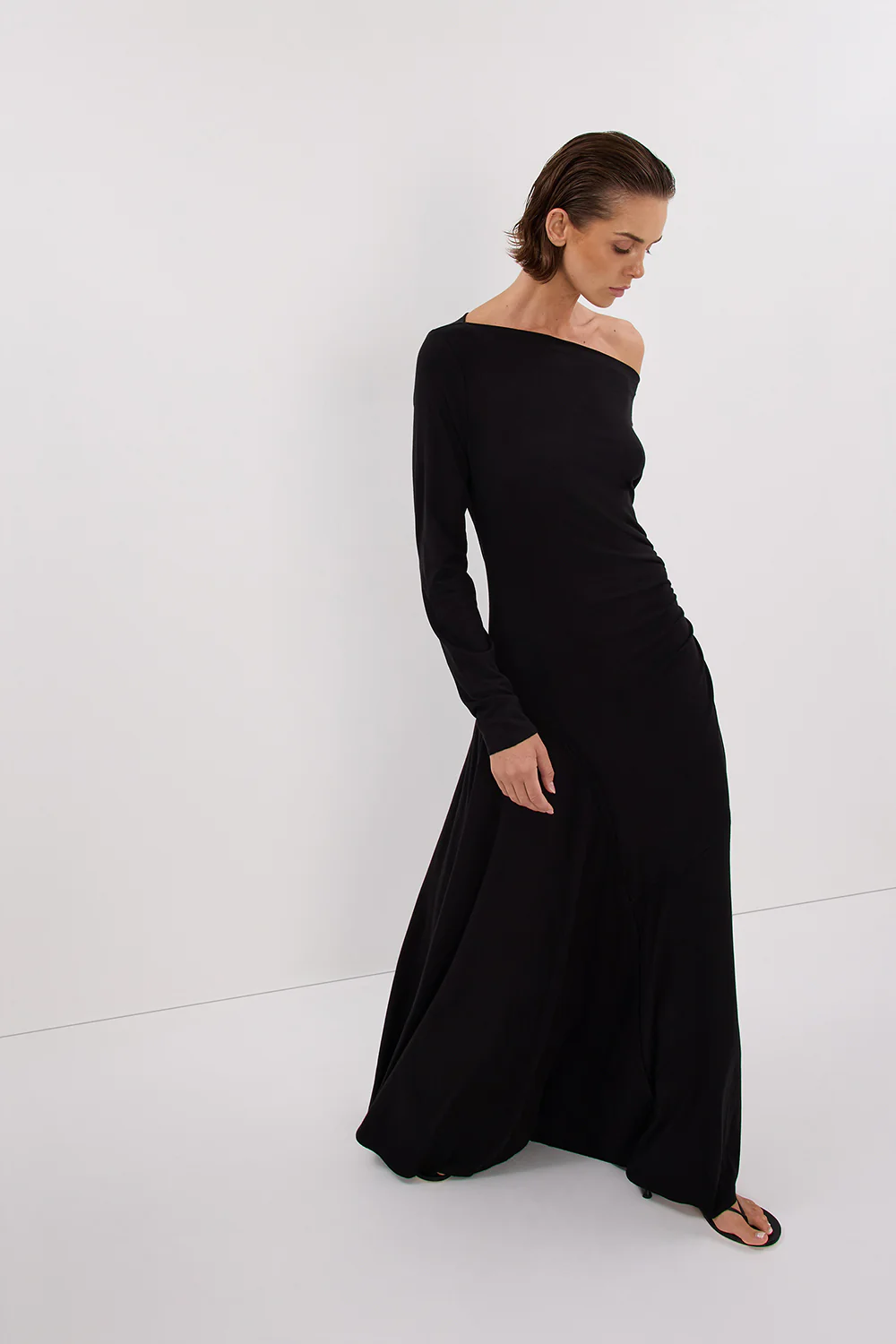 HADLEY BLACK LONG SLEEVE KNIT MAXI DRESS - Image 6