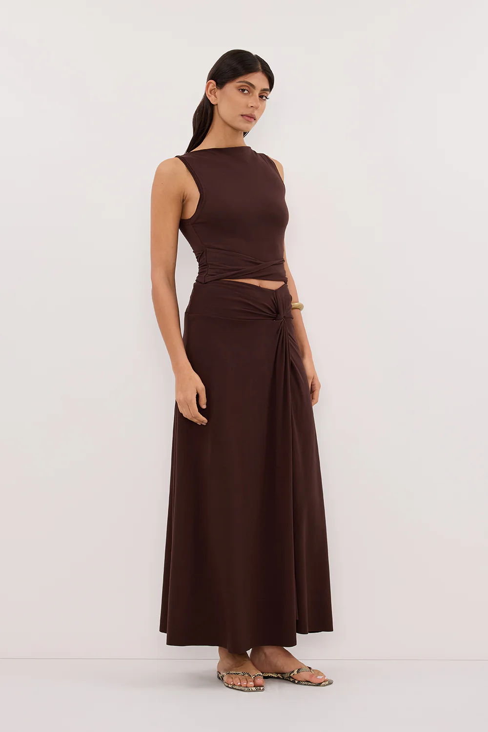 HADLEY CHOC SLEEVELESS TWIST TOP - Image 3