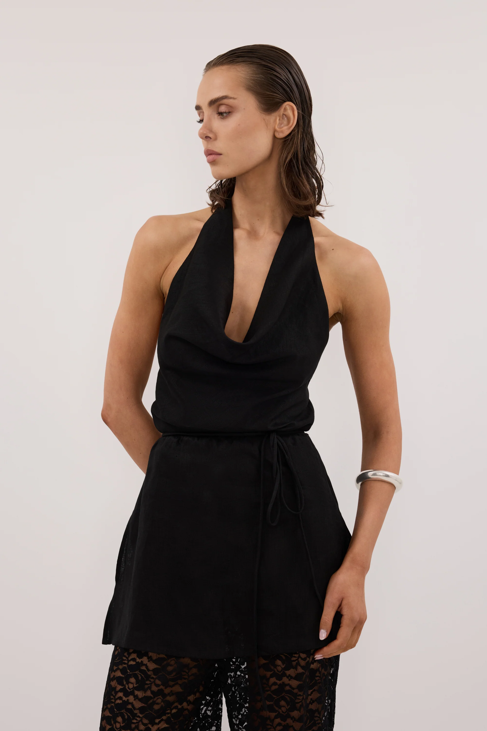 HAYLEE BLACK SLEEVELESS LINEN COWL TOP - Image 2
