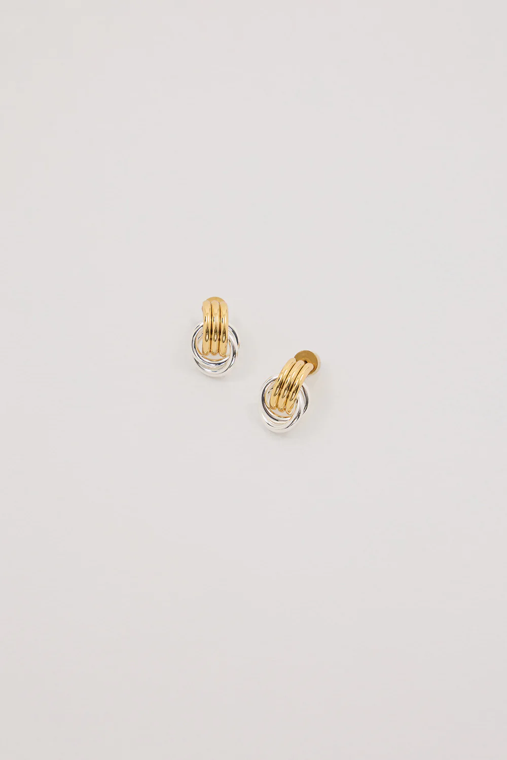 HEAVEN MAYHEM MICRO KNOT EARRING MIXED