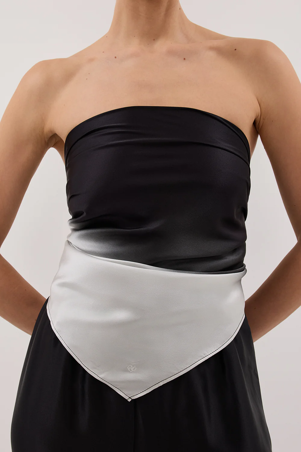 HUXLEY OMBRE SILK SCARF TOP - Image 4