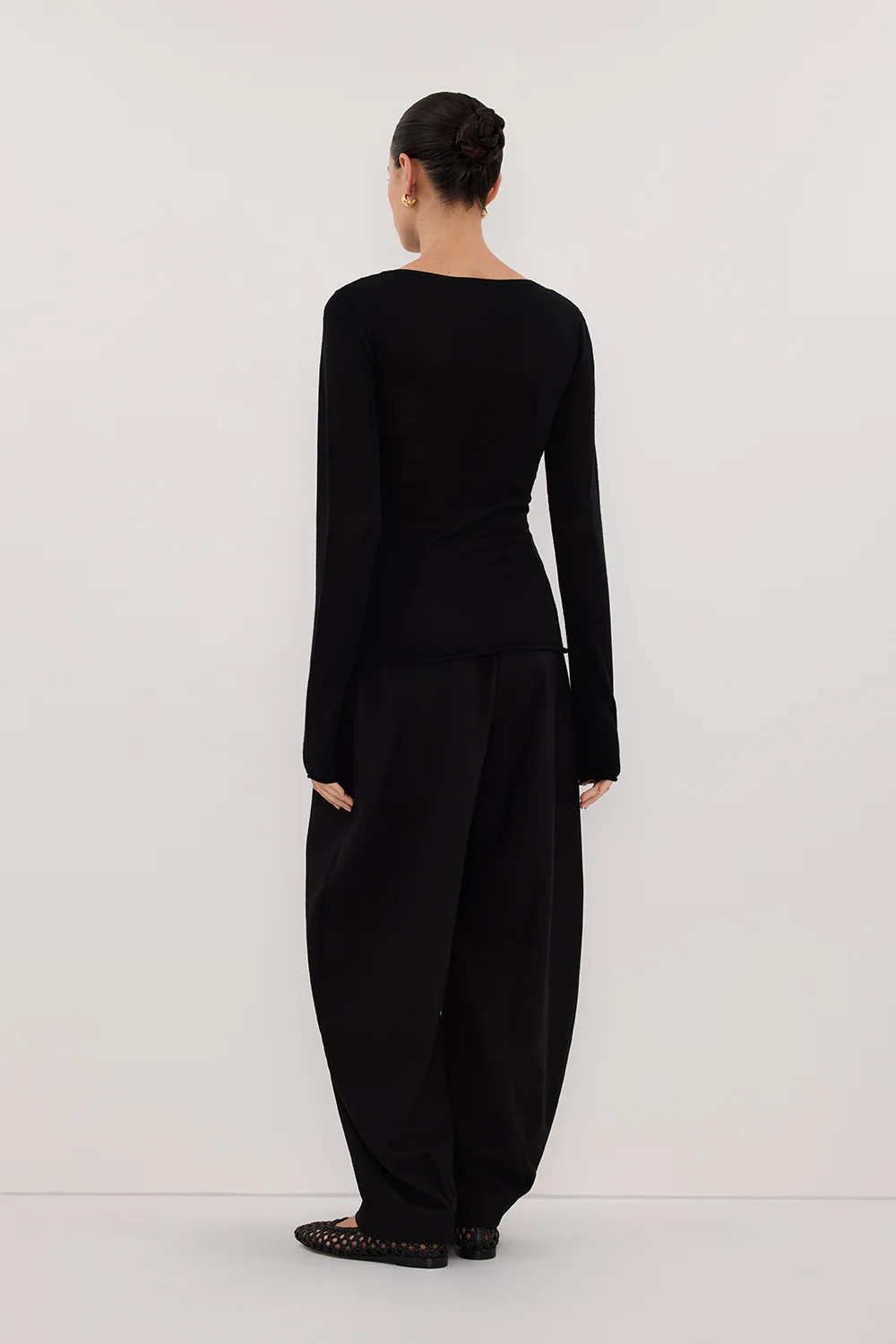 IVY BLACK MERINO LONG SLEEVE TOP - Image 4