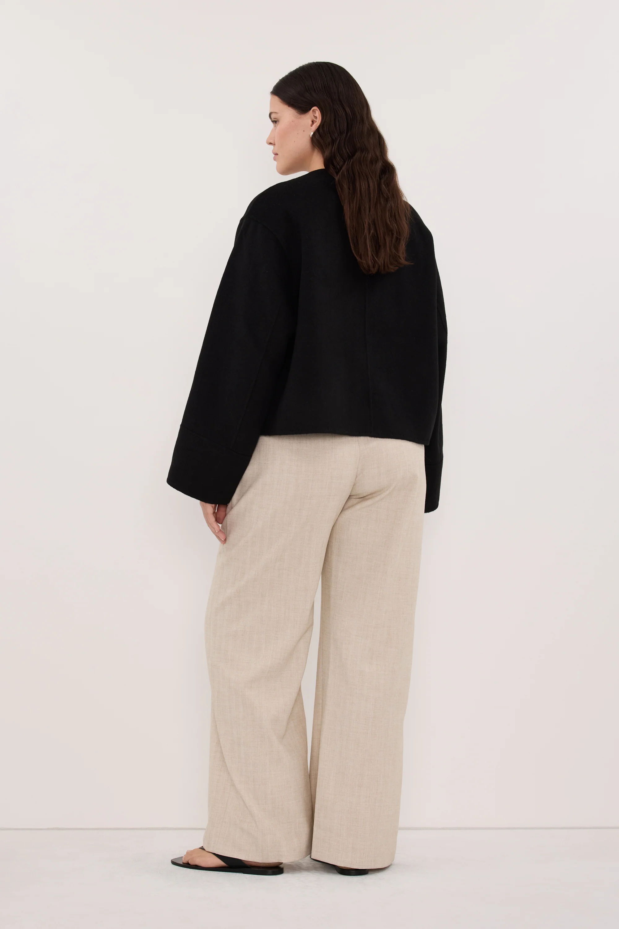 JACLYN BLACK CROPPED WOOL BLEND COAT - Image 7