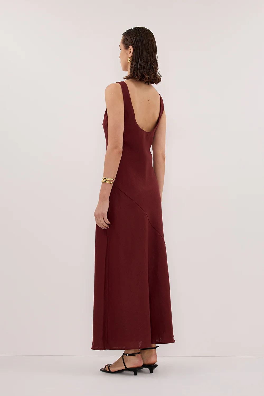 LACY SAHARA SLEEVELESS LINEN MIDI DRESS - Image 4