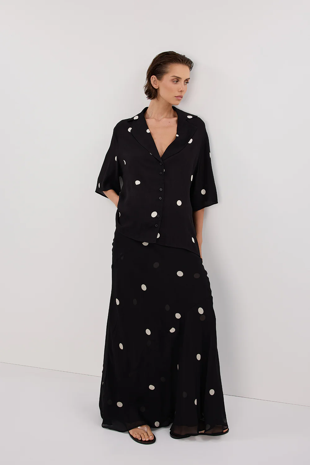 LAURA BLACK SPOT MIDI SKIRT - Image 4