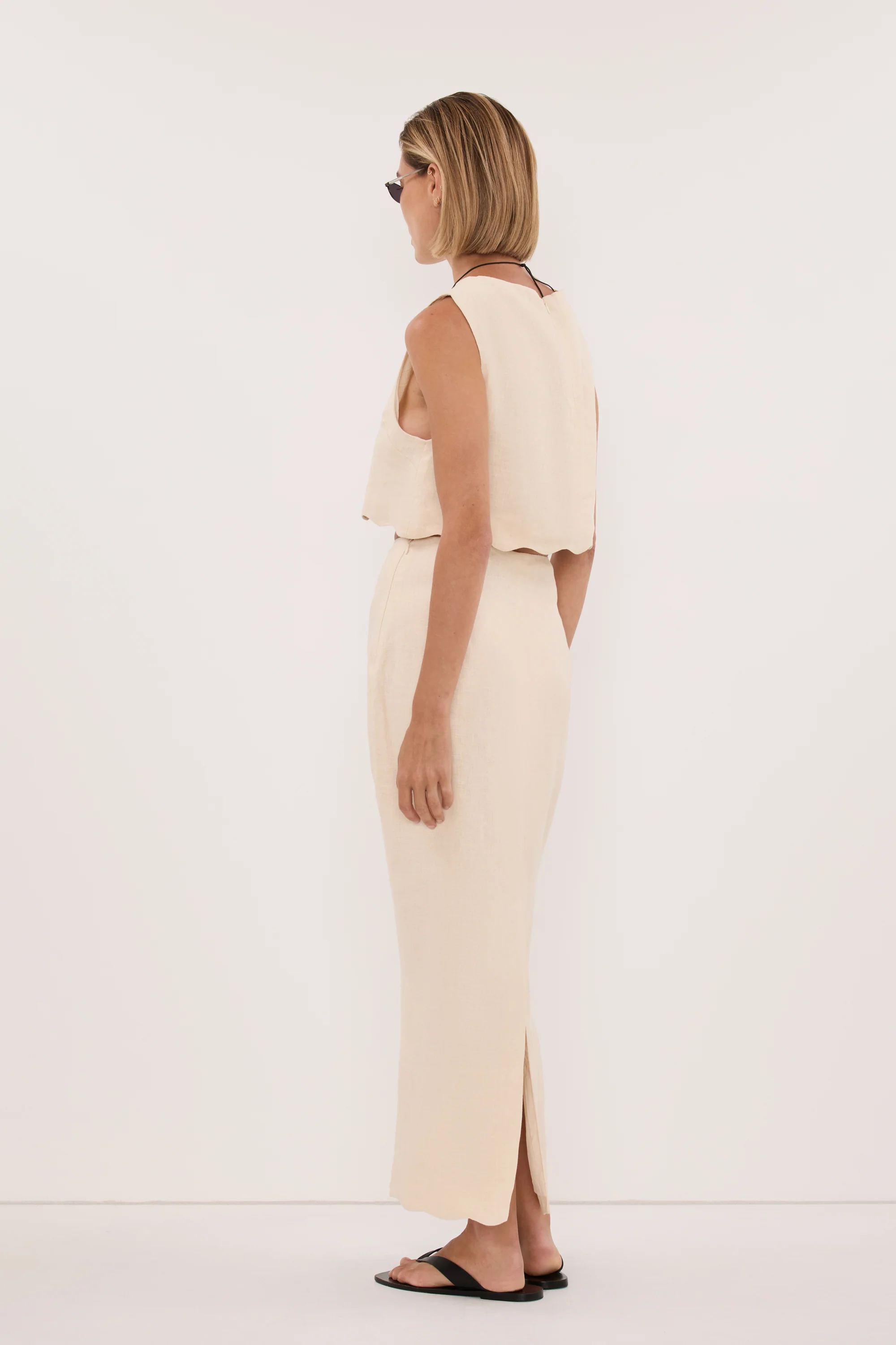 LELA SANDSTONE LINEN MIDI SKIRT - Image 4
