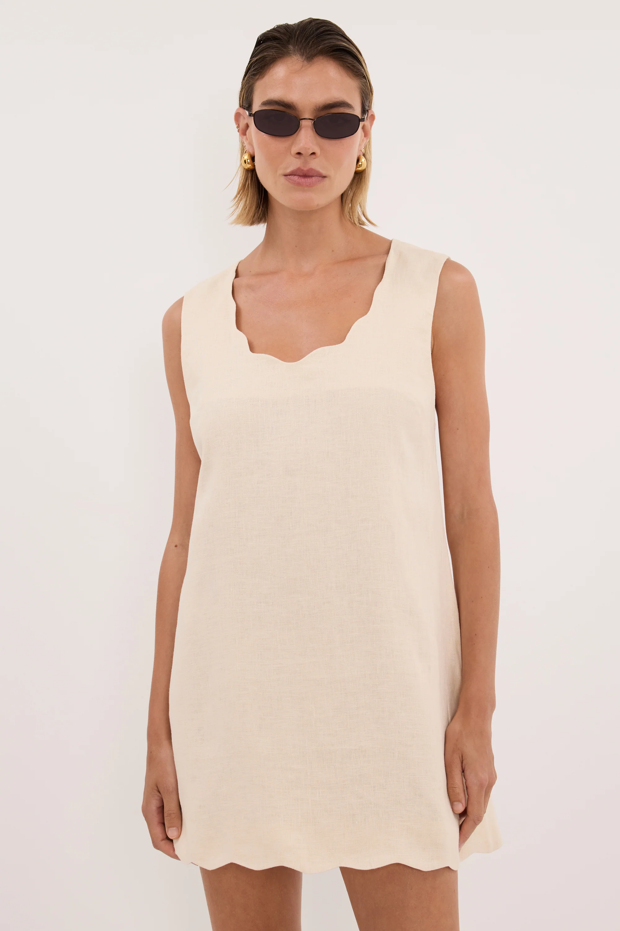 LELA SANDSTONE SLEEVELESS LINEN MINI DRESS - Image 2