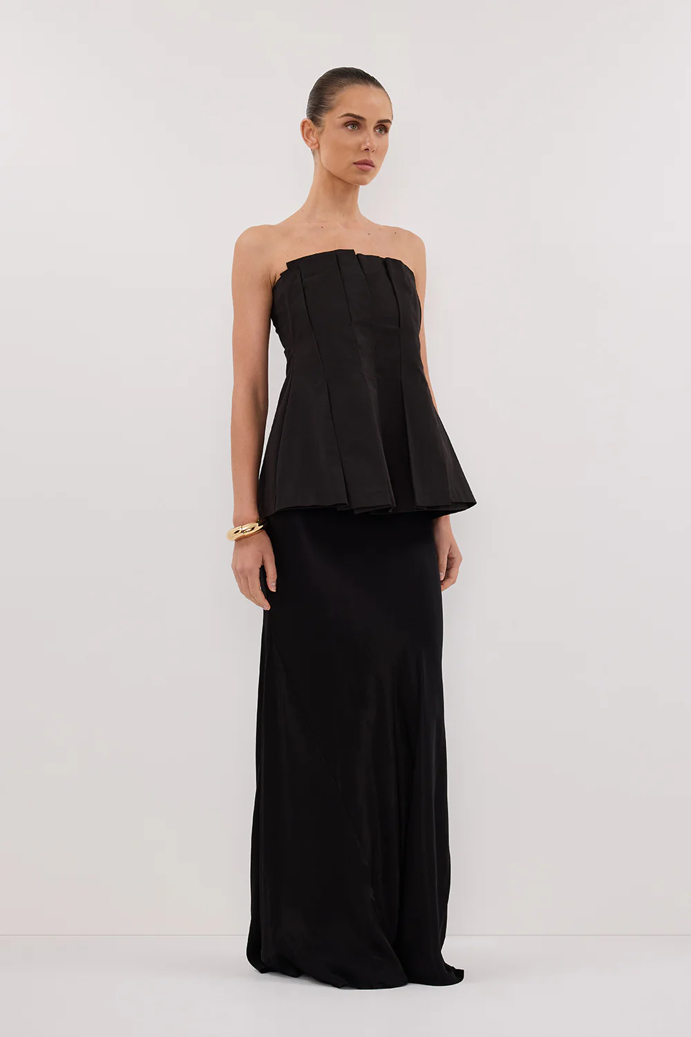 LILLY BLACK PLEATED STRAPLESS TOP - Image 3