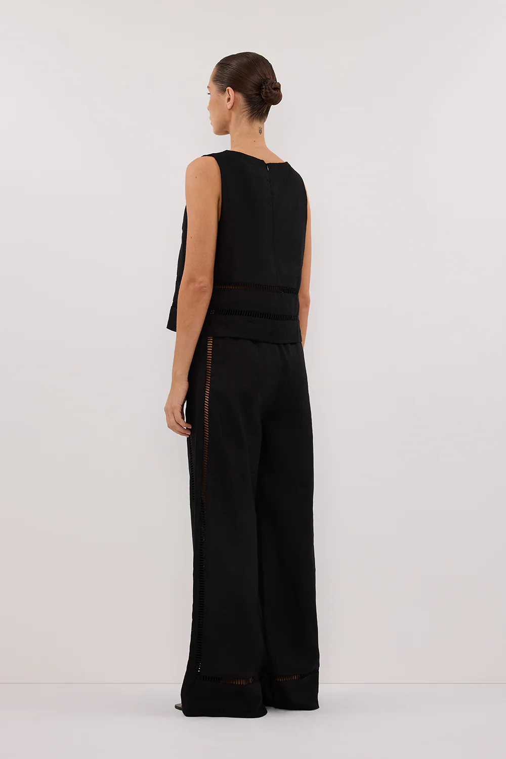 LINDSAY BLACK LINEN PANT - Image 4