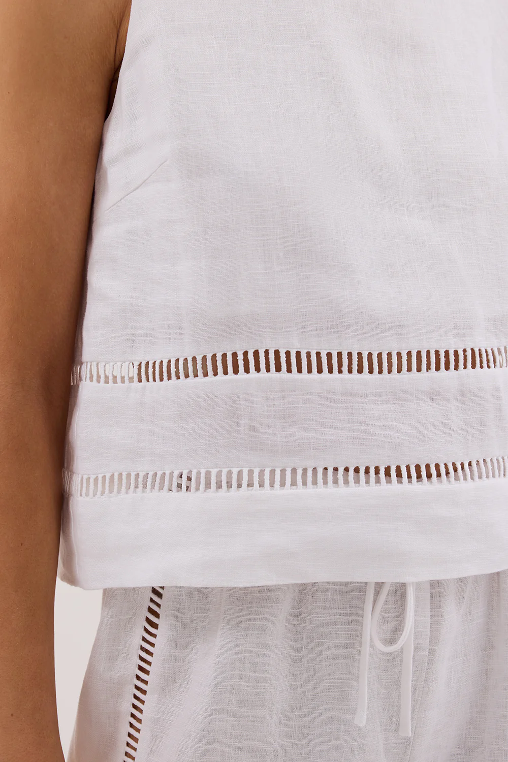 LINDSAY WHITE LINEN BOXY TOP - Image 5