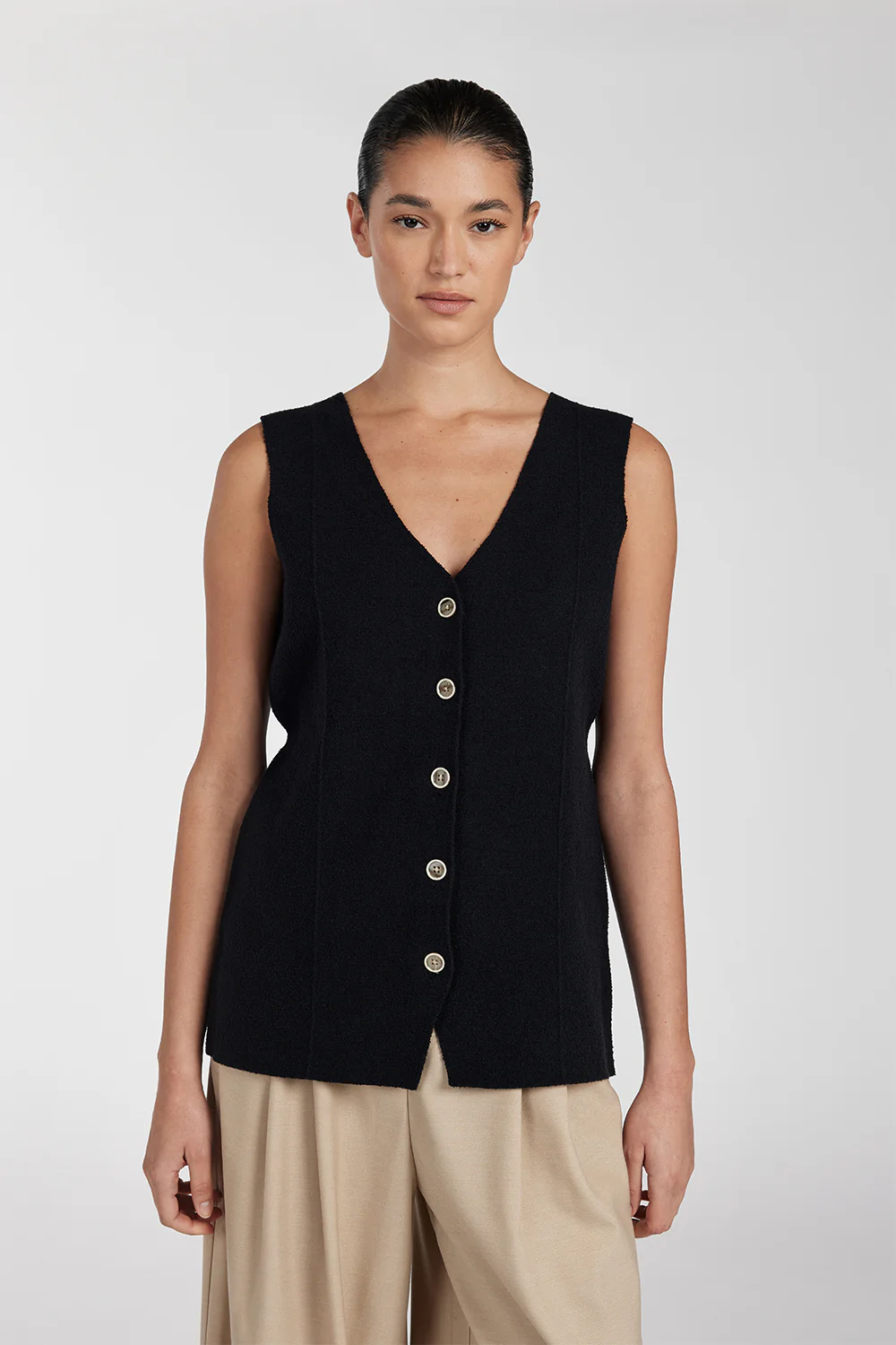 LISA BLACK TAILORED KNIT VEST - Image 2