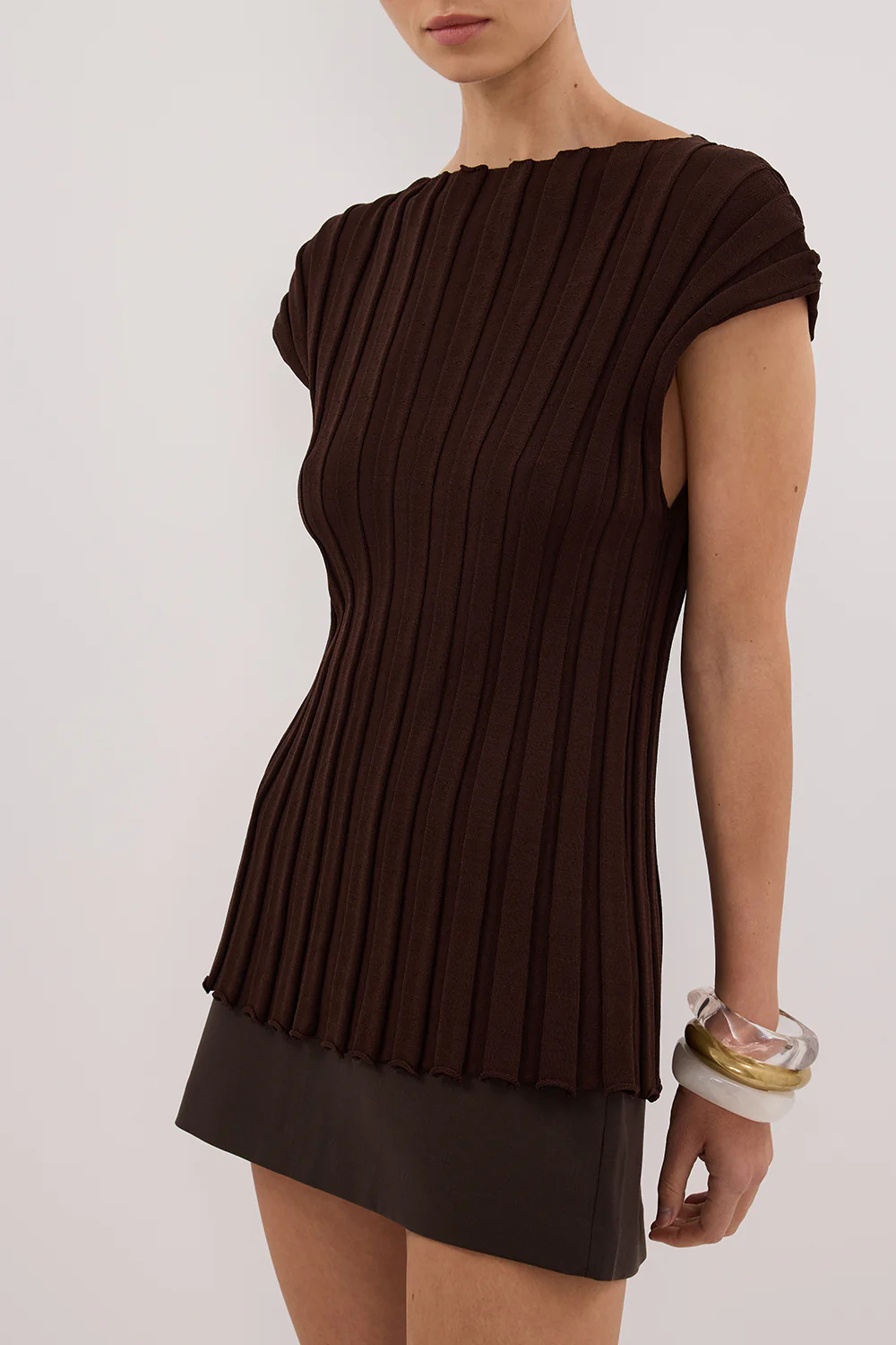 LOE CHOC SLEEVELESS KNIT TOP - Image 5