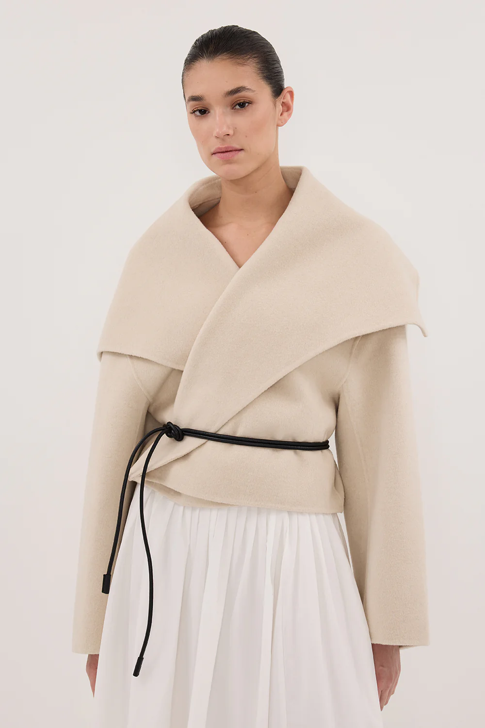 LUCIA BONE CROPPED WOOL BLEND TRENCH COAT - Image 2