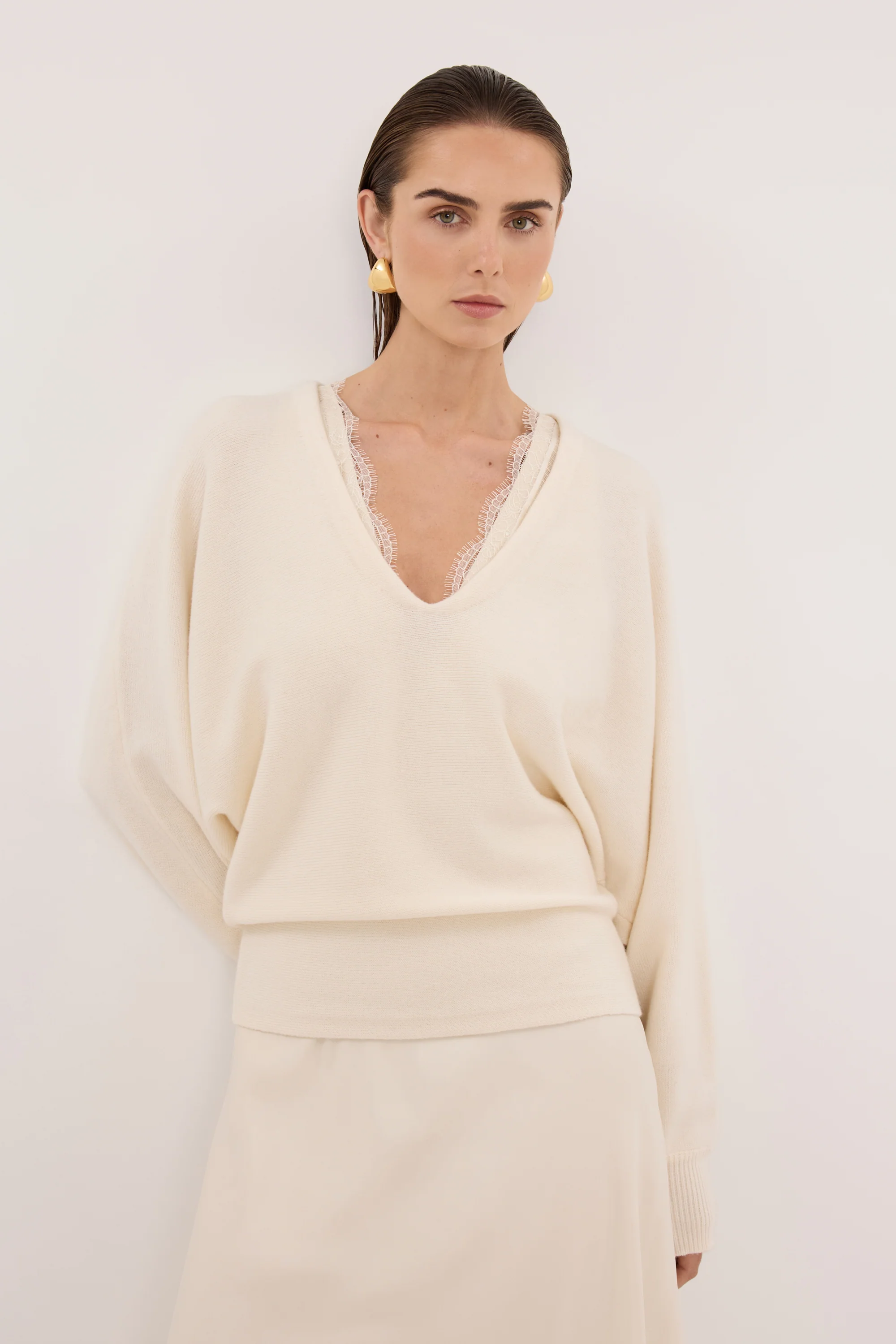 LUMI CREAM V NECK MERINO KNIT JUMPER - Image 2