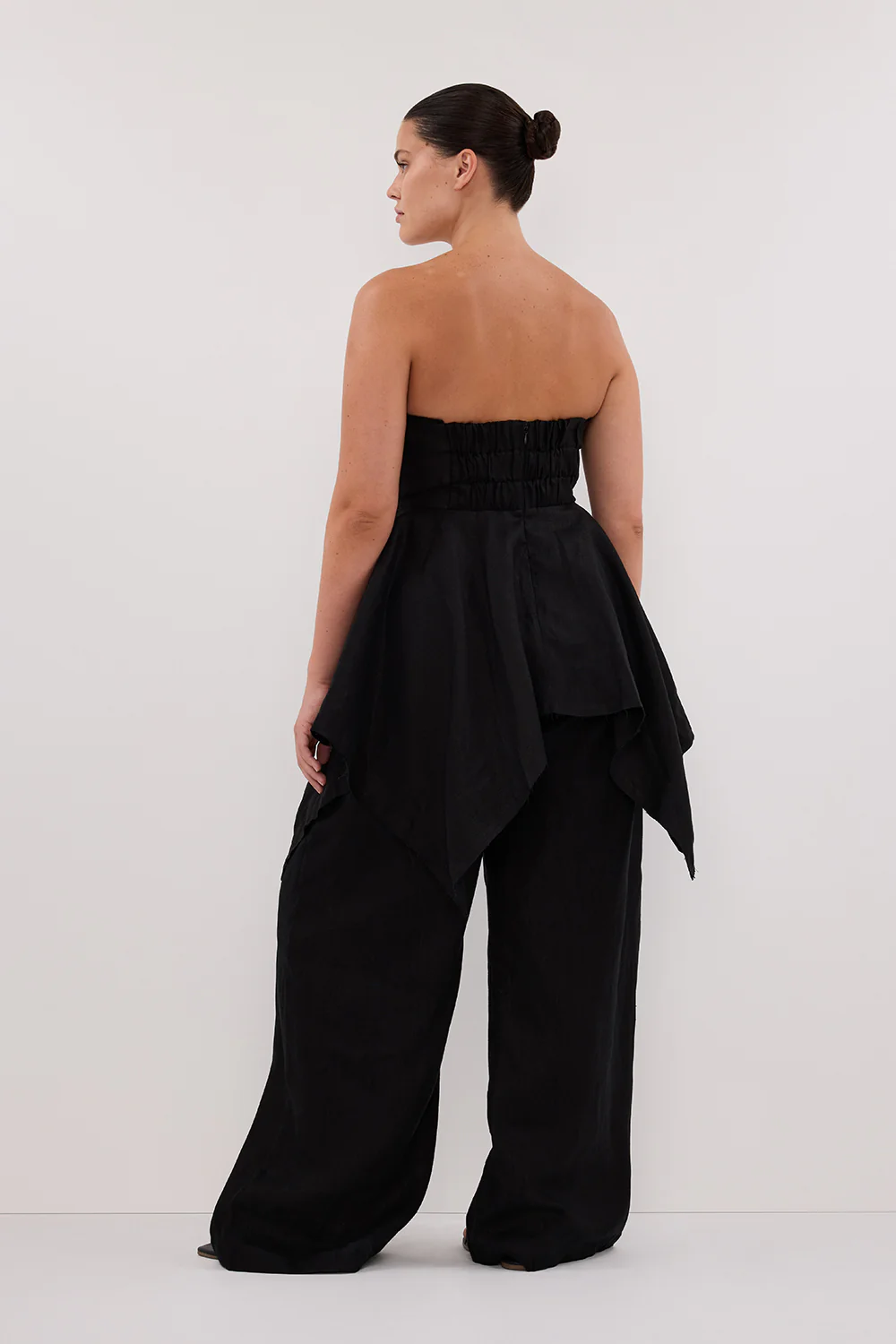 LUNA BLACK LINEN HANDKERCHIEF TOP - Image 9