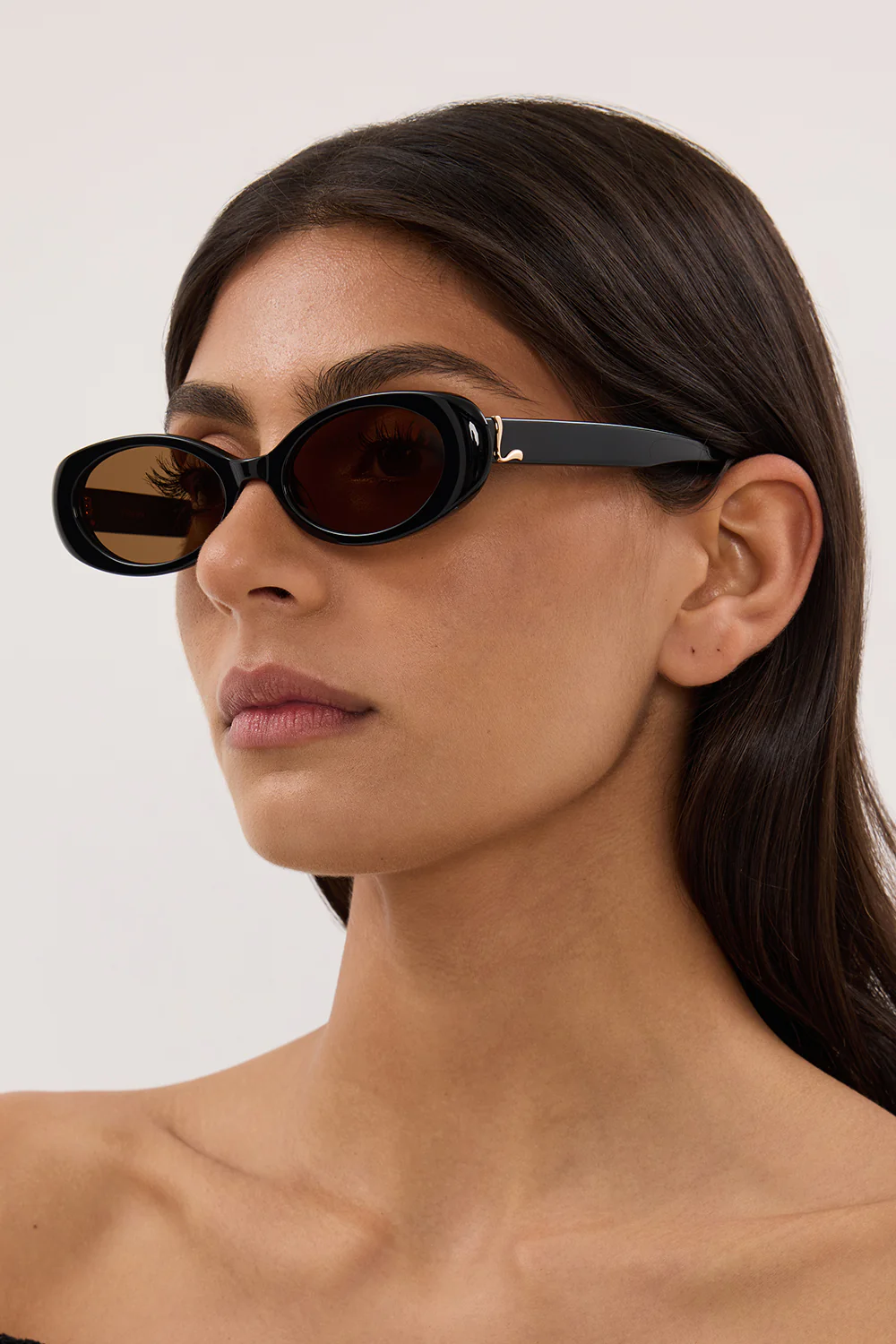 LUV LOU THE MORGAN BLACK SUNGLASSES - Image 4