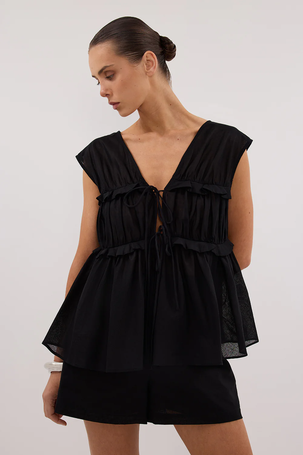 QUINN BLACK LINEN RUFFLE TOP - Image 2