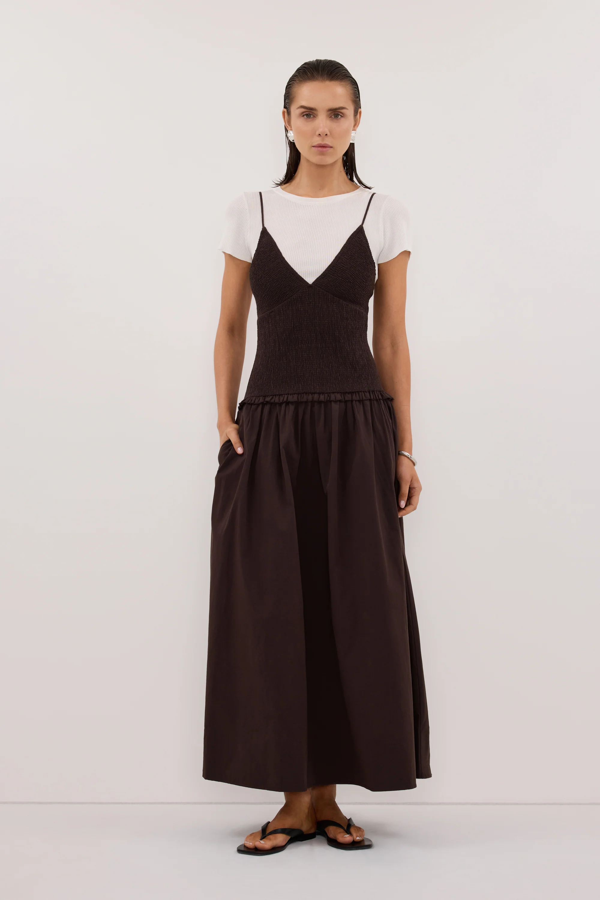 RAMONA BURNT CHOC SLEEVELESS COTTON MIDI DRESS - Image 6