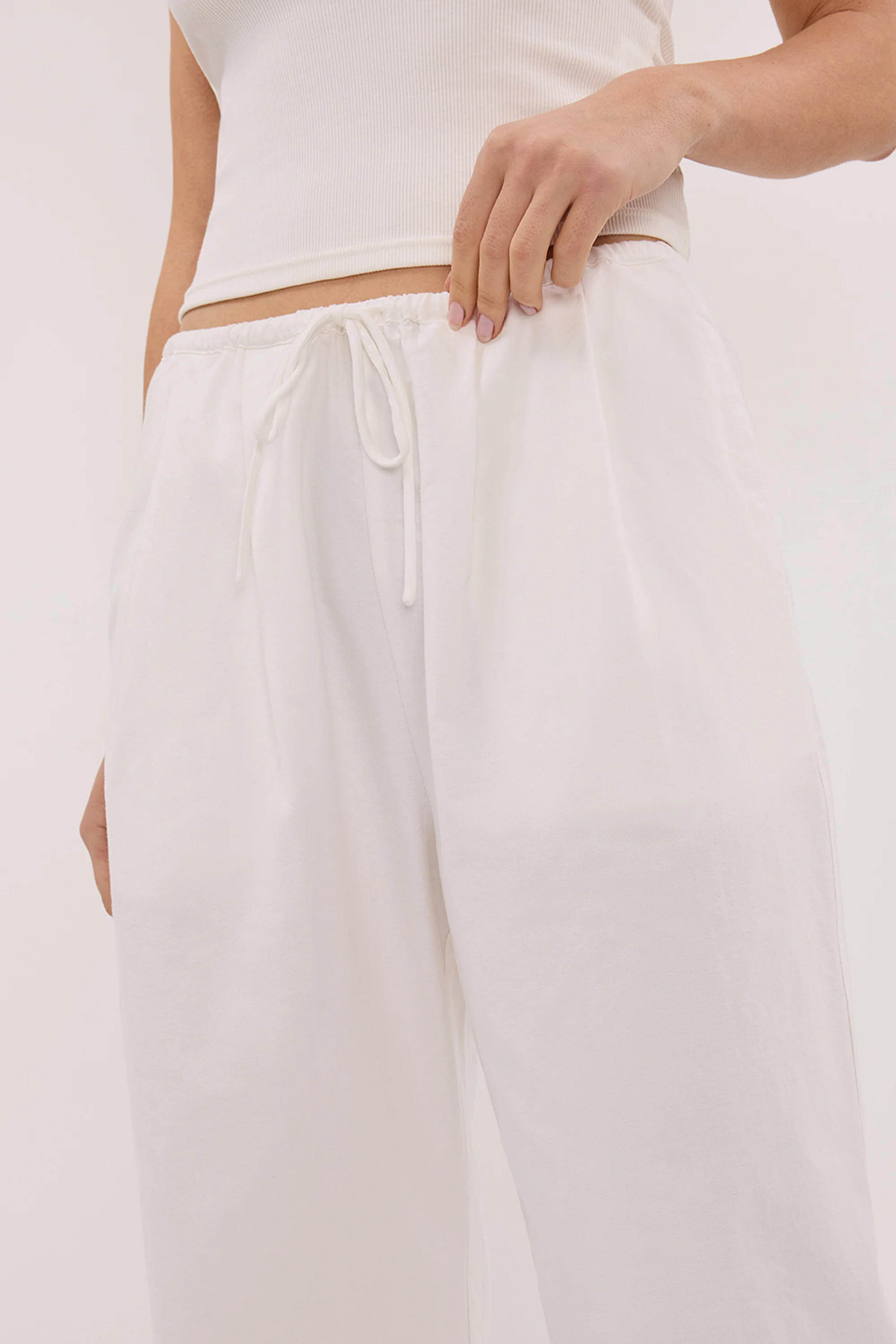 RHEA WHITE COTTON DRAWSTRING PANT - Image 5