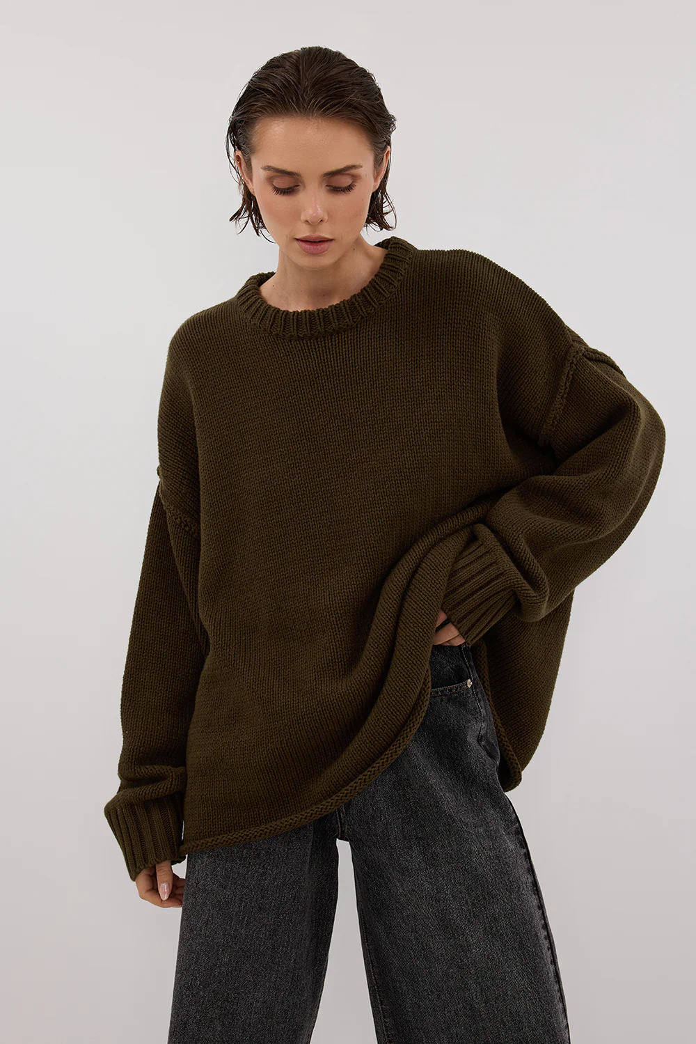 ROY OLIVE OVERSIZED LONGLINE KNIT JUMPER - Image 2