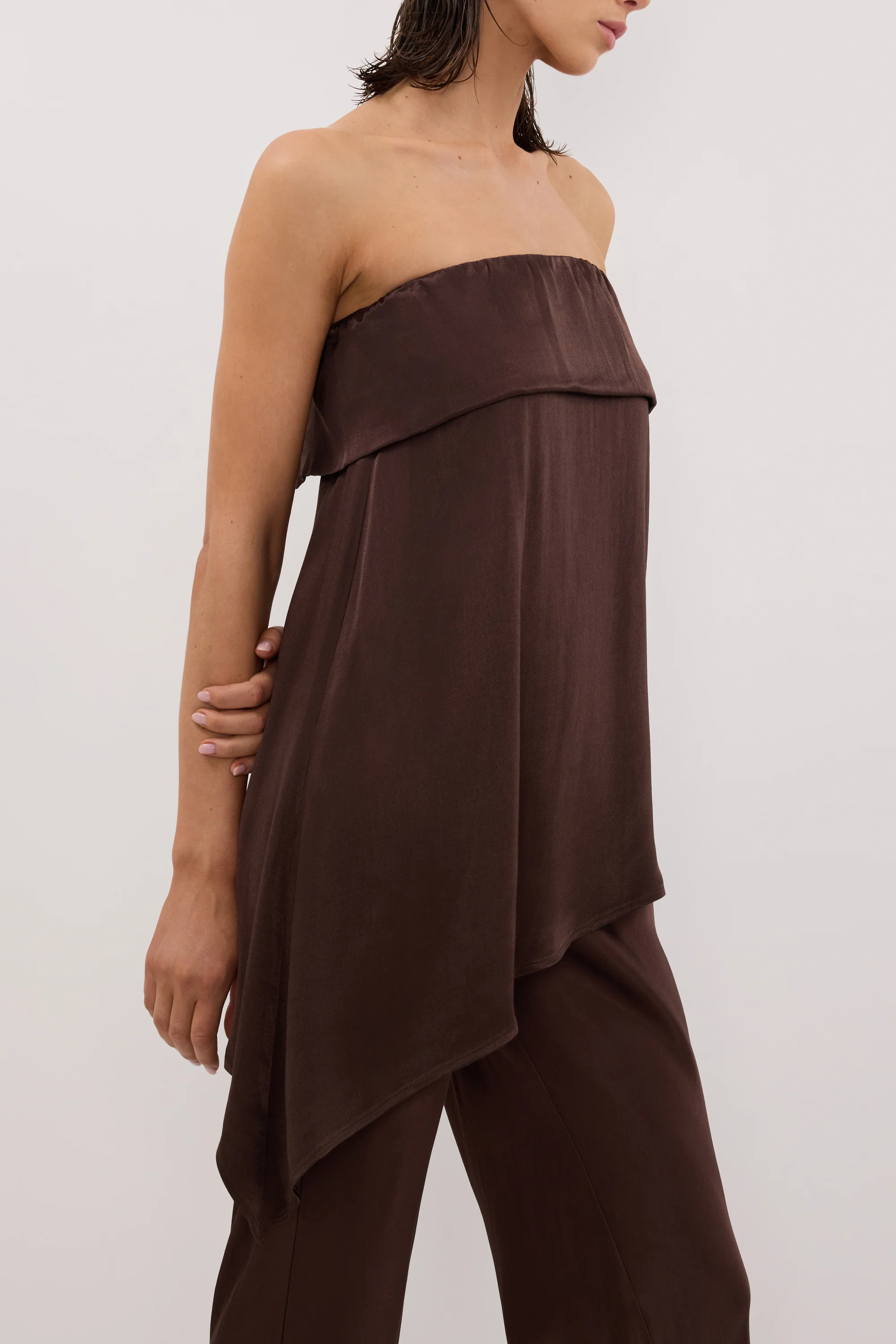 SANDER BITTER CHOC STRAPLESS SATIN TOP - Image 5