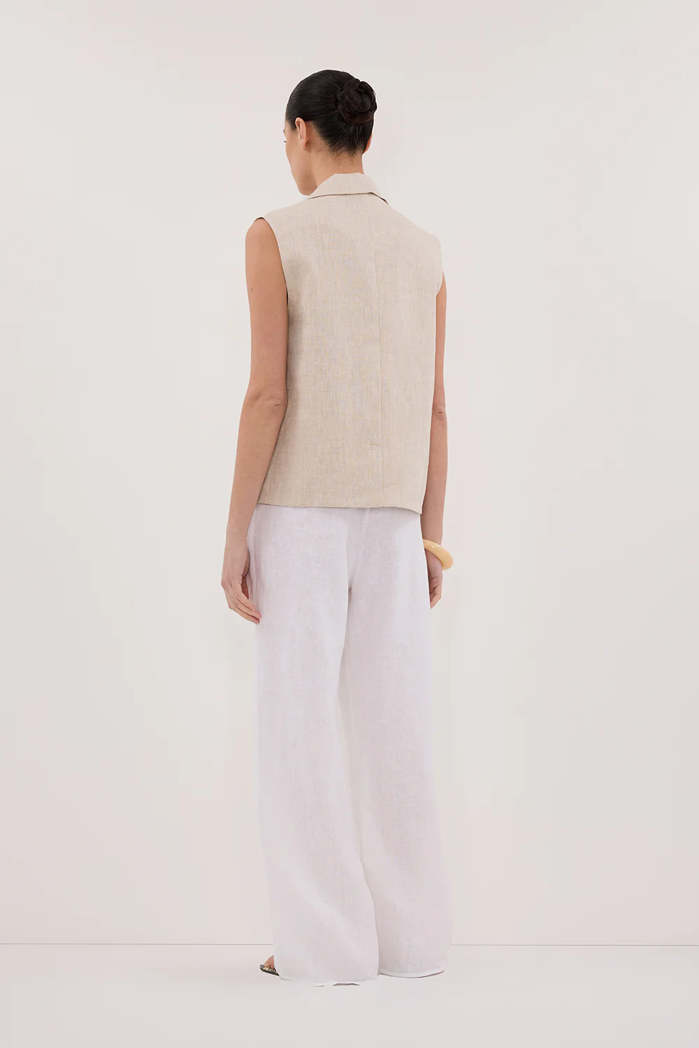 SELAH NATURAL LINEN SLEEVELESS VEST - Image 4