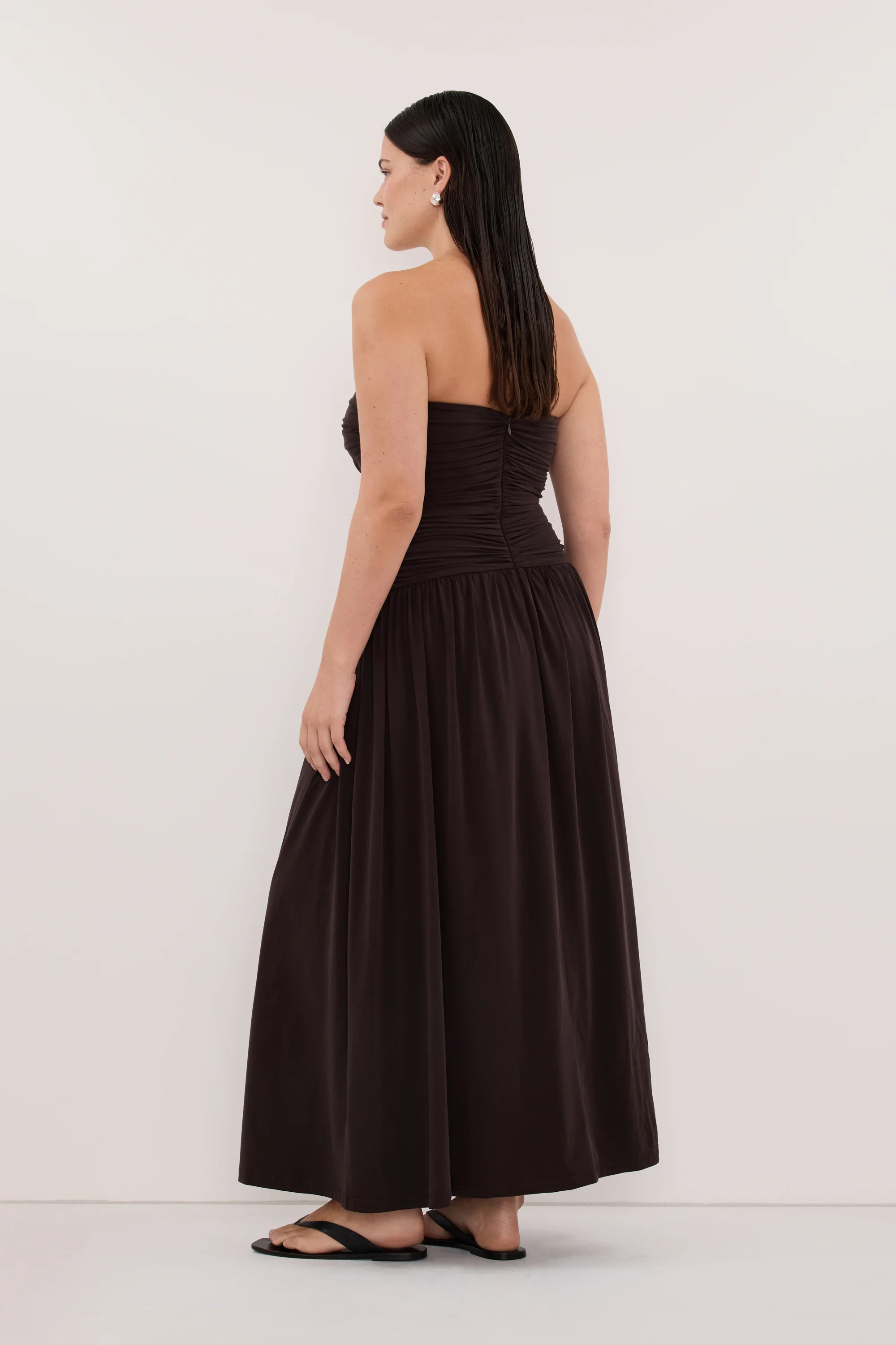 SHARI BURNT CHOC STRAPLESS BANDEAU MIDI DRESS - Image 8