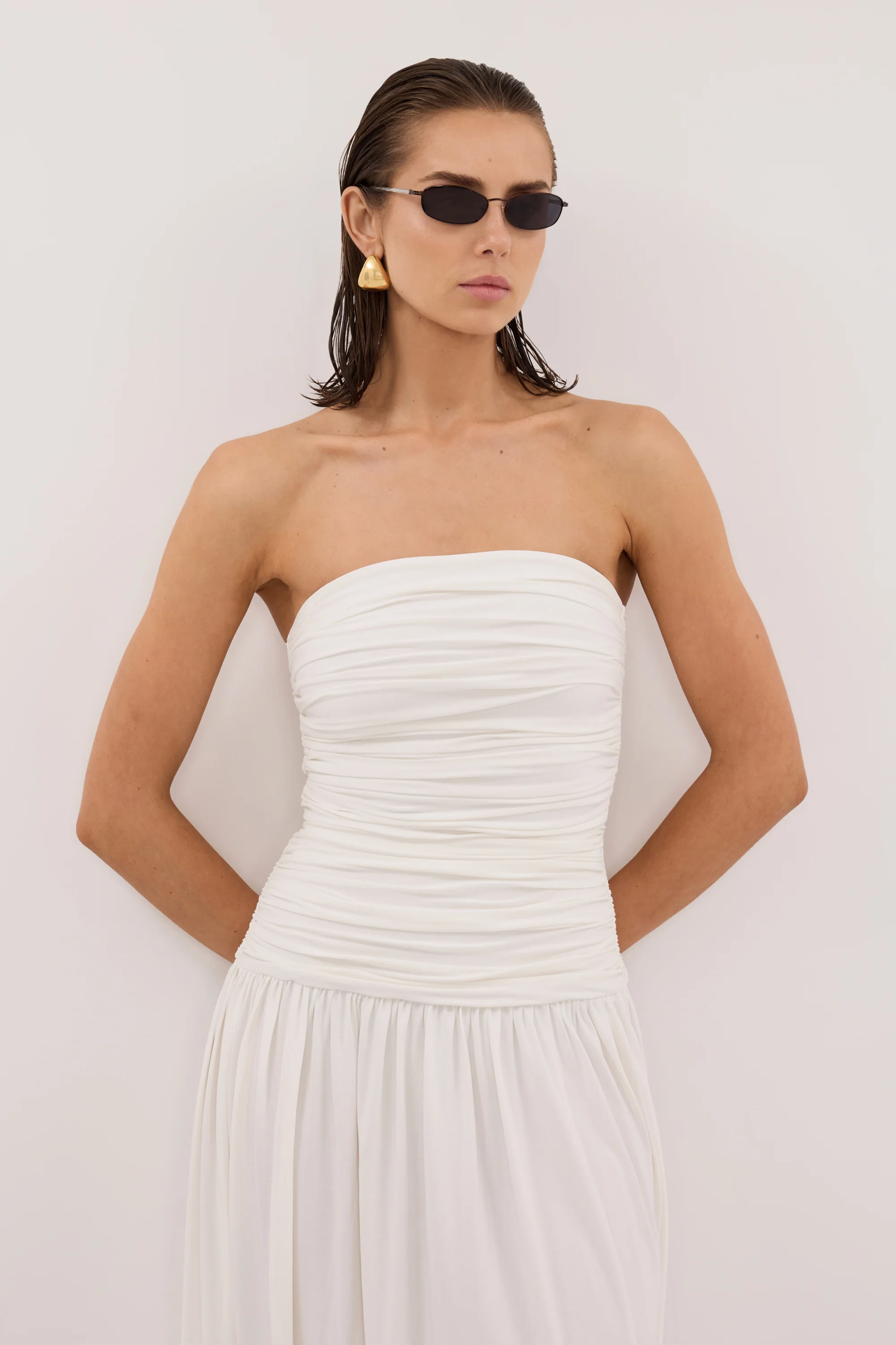 SHARI OFF WHITE STRAPLESS BANDEAU MIDI DRESS - Image 2