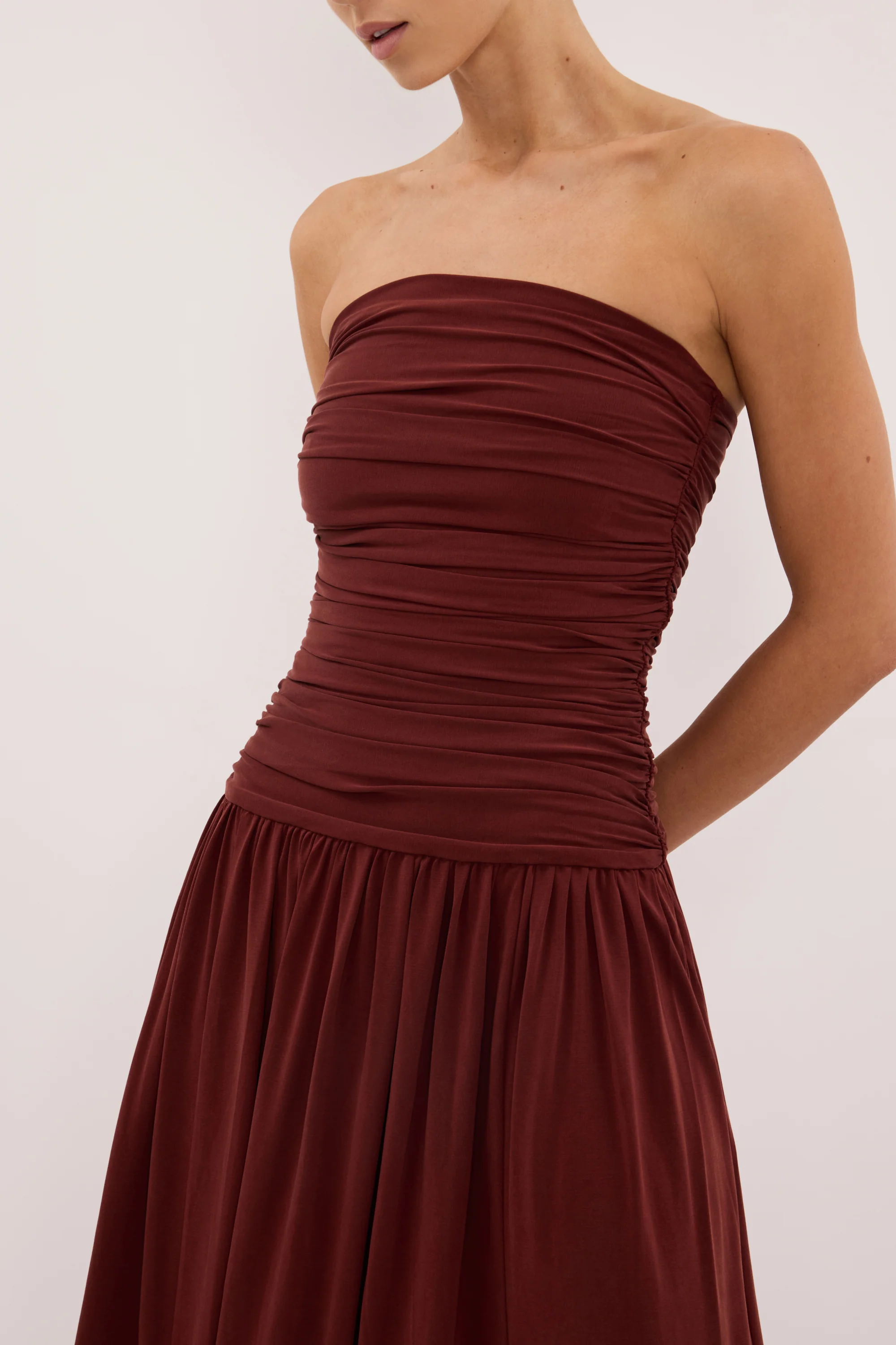 SHARI SAHARA STRAPLESS BANDEAU MIDI DRESS - Image 5