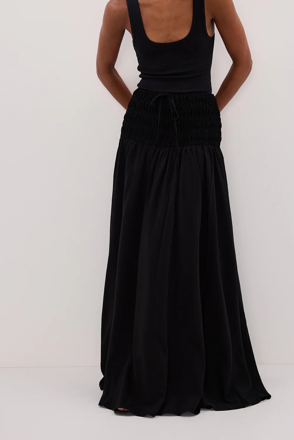 SIERRA BLACK TEXTURED MIDI SKIRT - Image 2