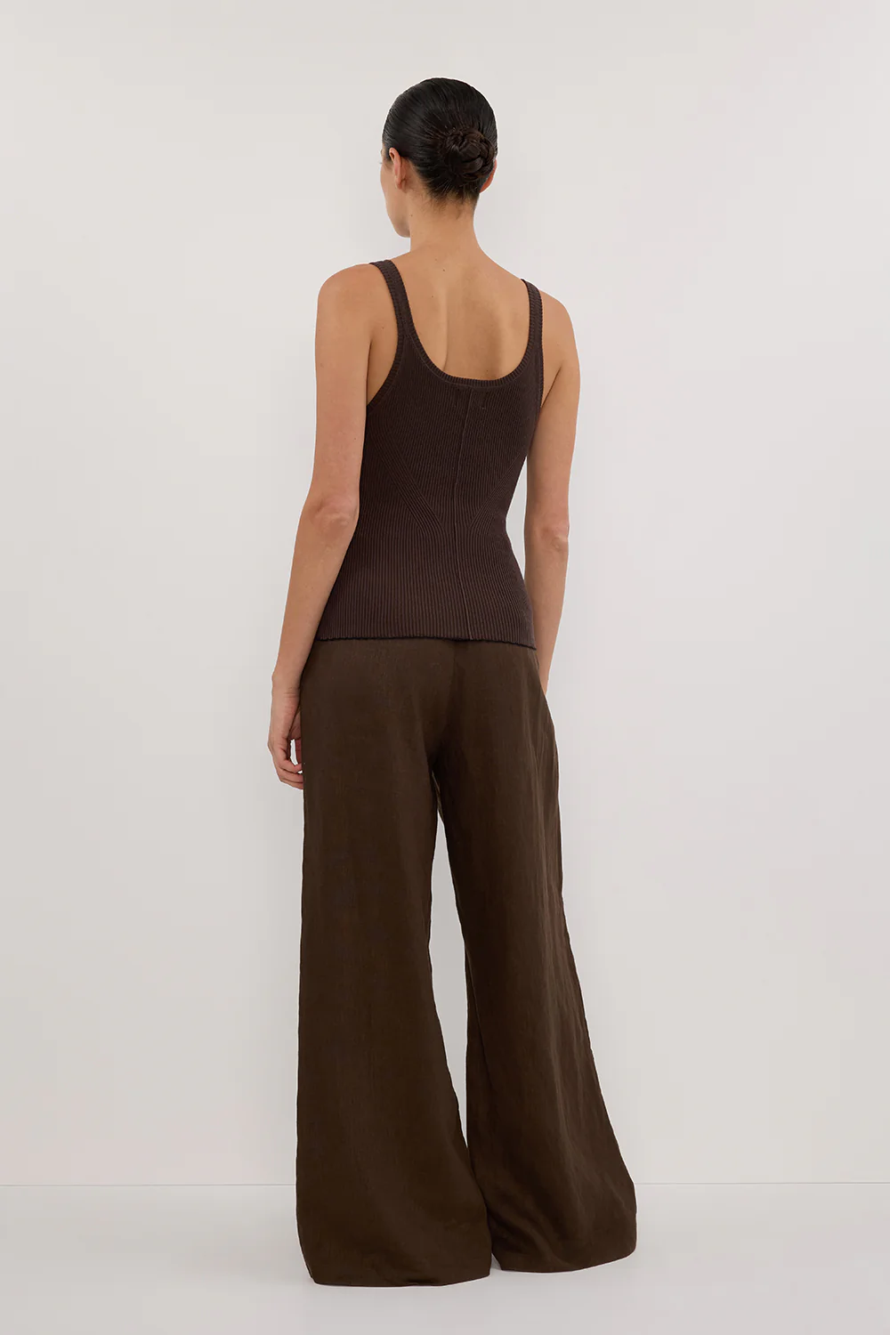 SIGNATURE CHOC SCOOP TANK - Image 4