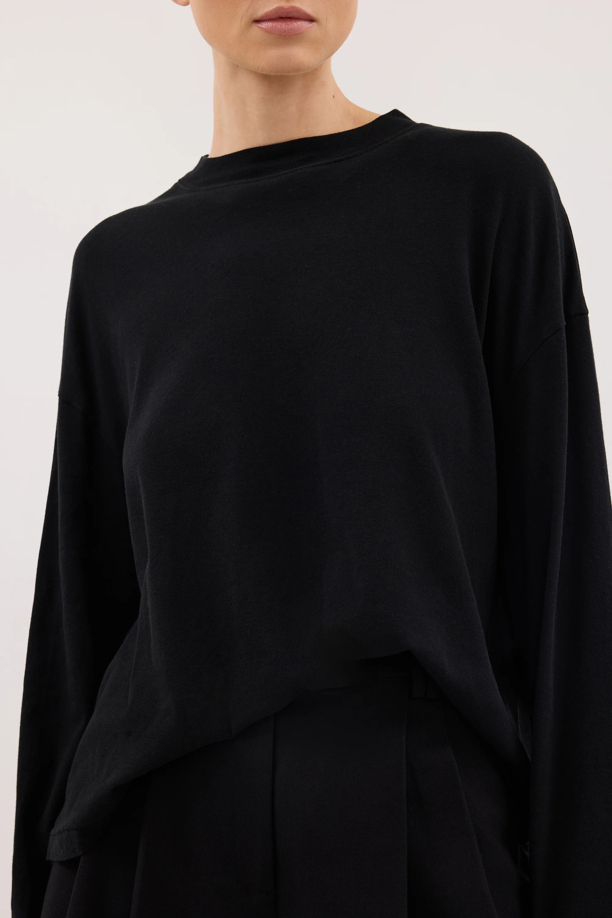 SLOANE BLACK LONG SLEEVE CREW KNIT TOP - Image 6